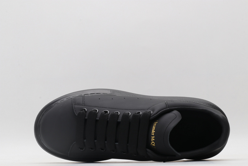 A1exa*der m*q*en sports shoes