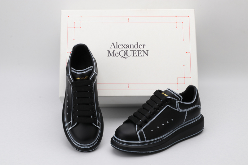 A1exa*der m*q*en sports shoes