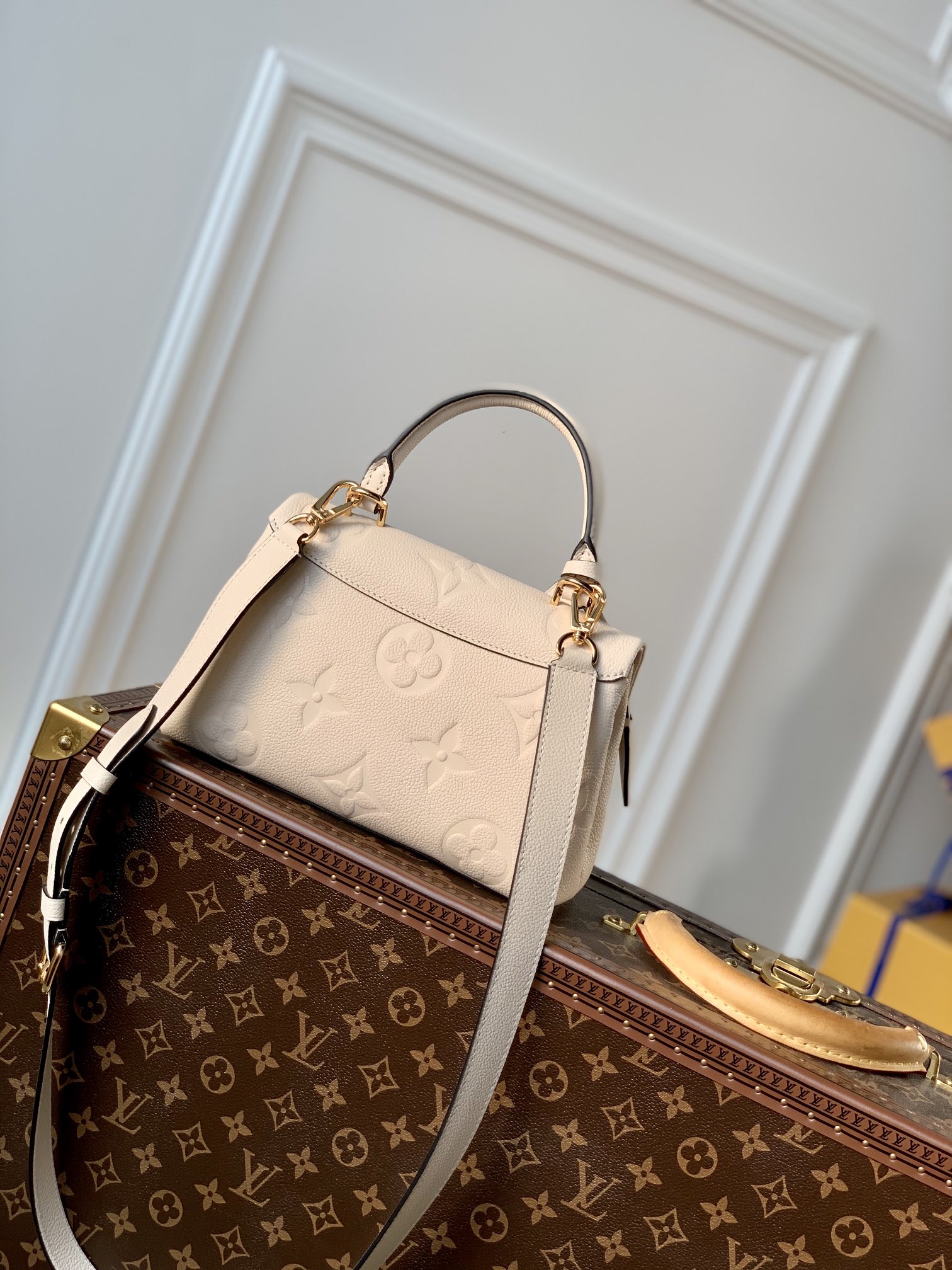 l0*is V*t0n madeleine handbag-30.0 x 19.5 x 11cm