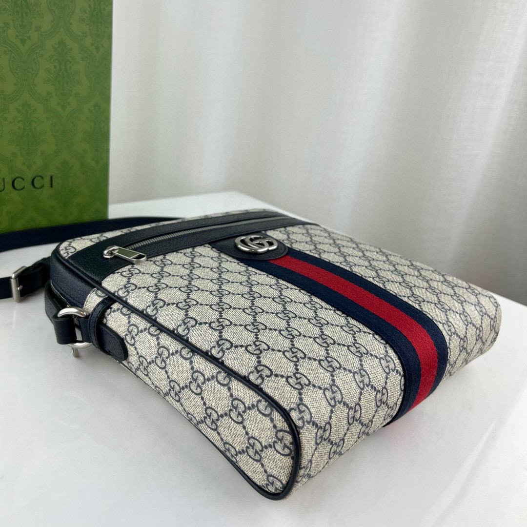 g*u*i gg S*p*e bag-28*29*6cm