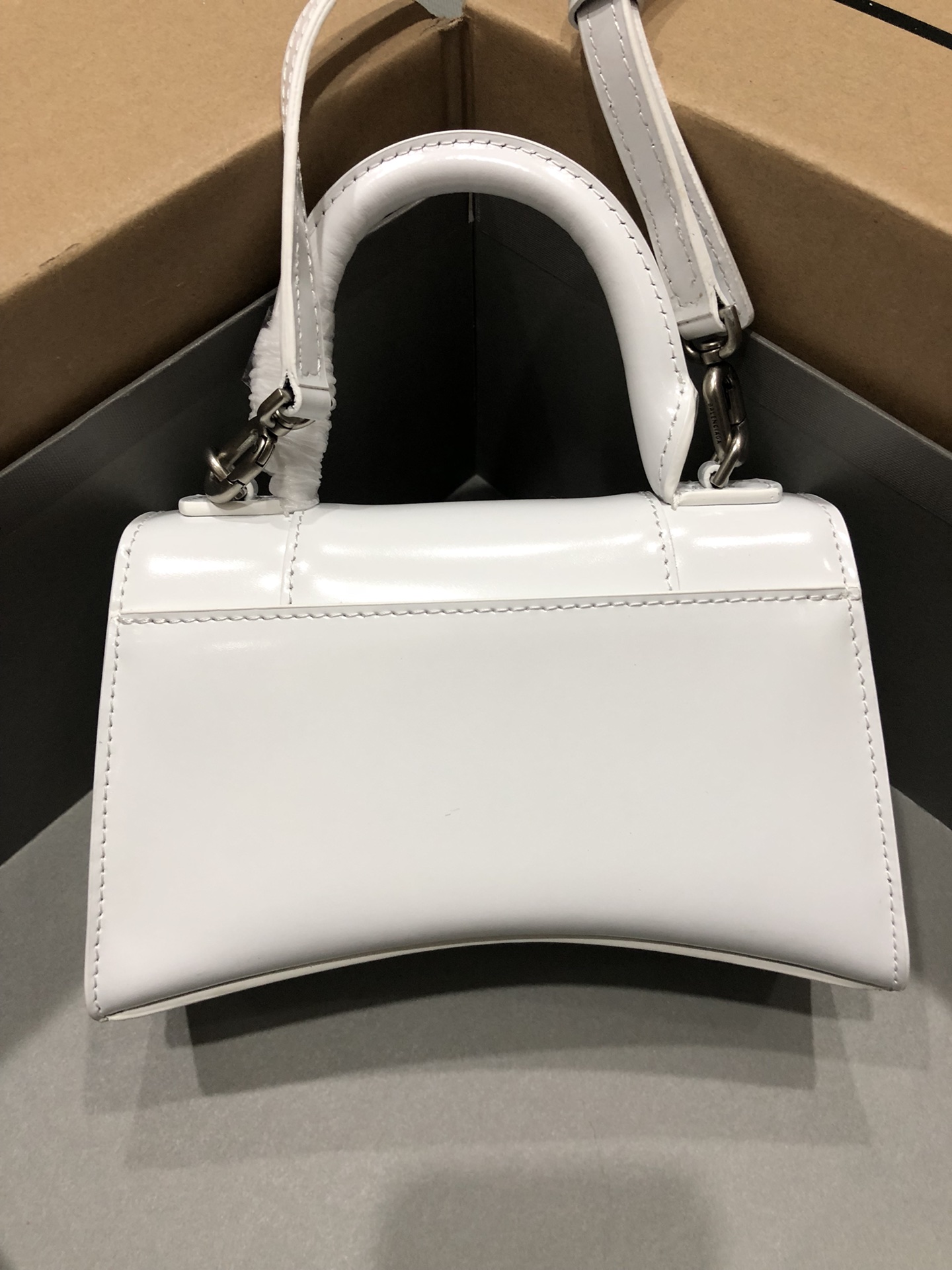 Ba*len*cia*ga small hourglass bag-13*8*19cm