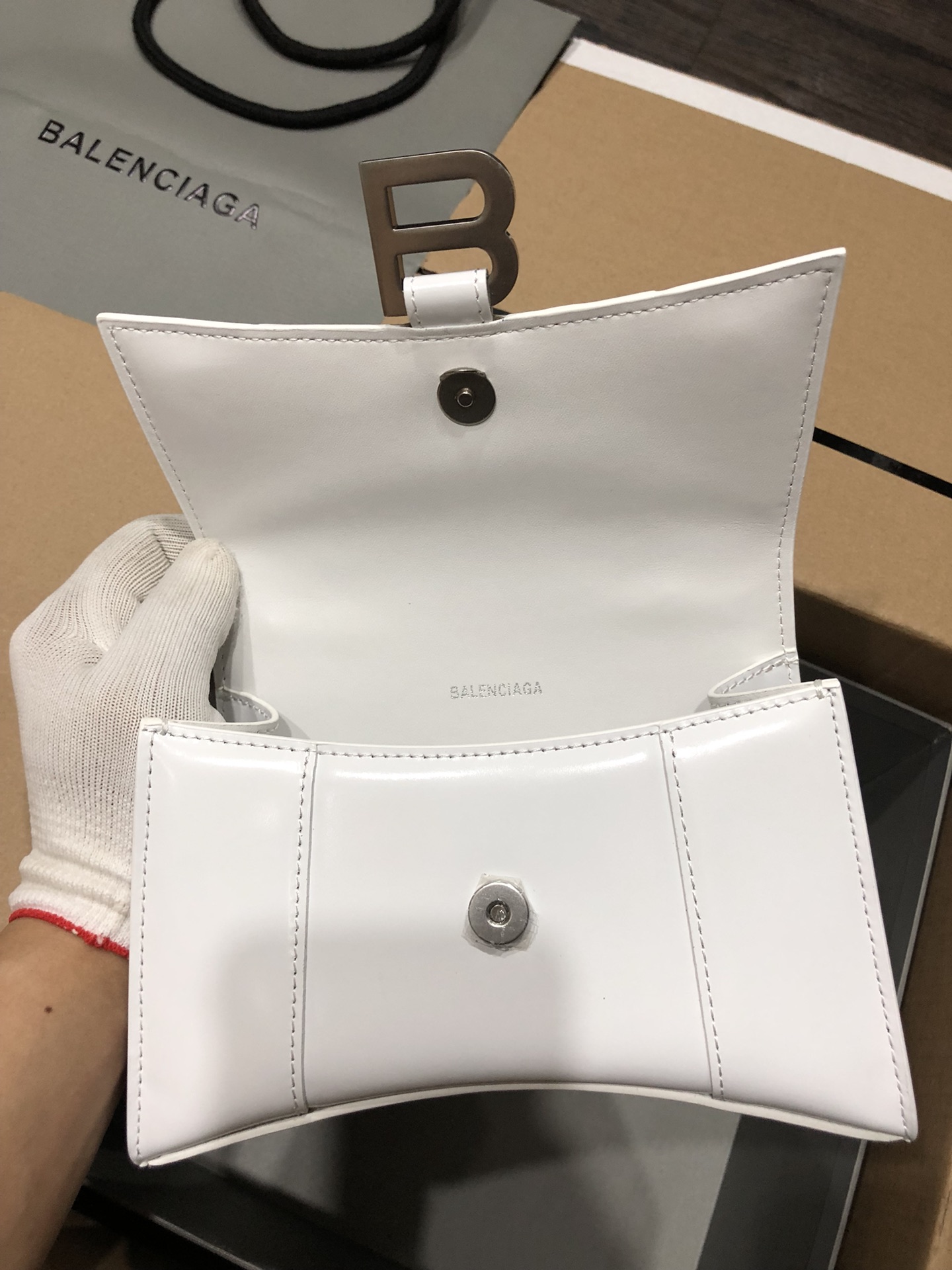 Ba*len*cia*ga small hourglass bag-13*8*19cm
