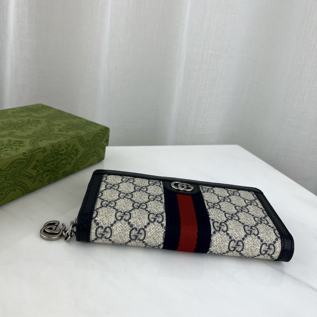 G*u*i wallet-19x10.5x2cm