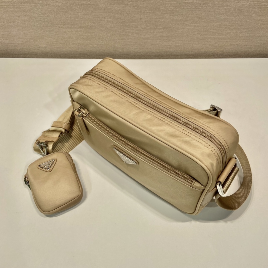 Pra*a 1bc167 crossbody bag -23*15*7cm