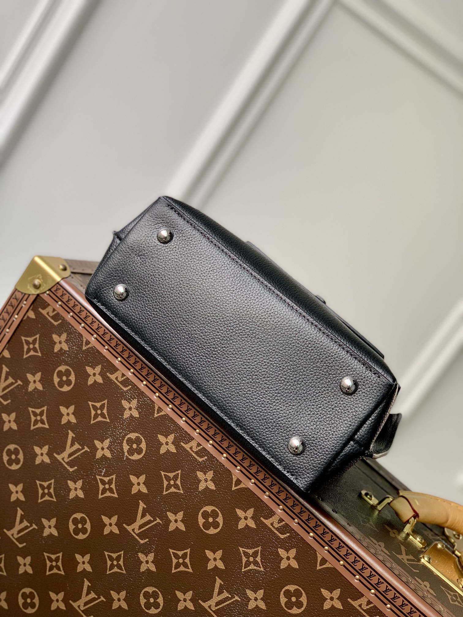 l0*is V*t0n lockme ever 23x17x10cm
