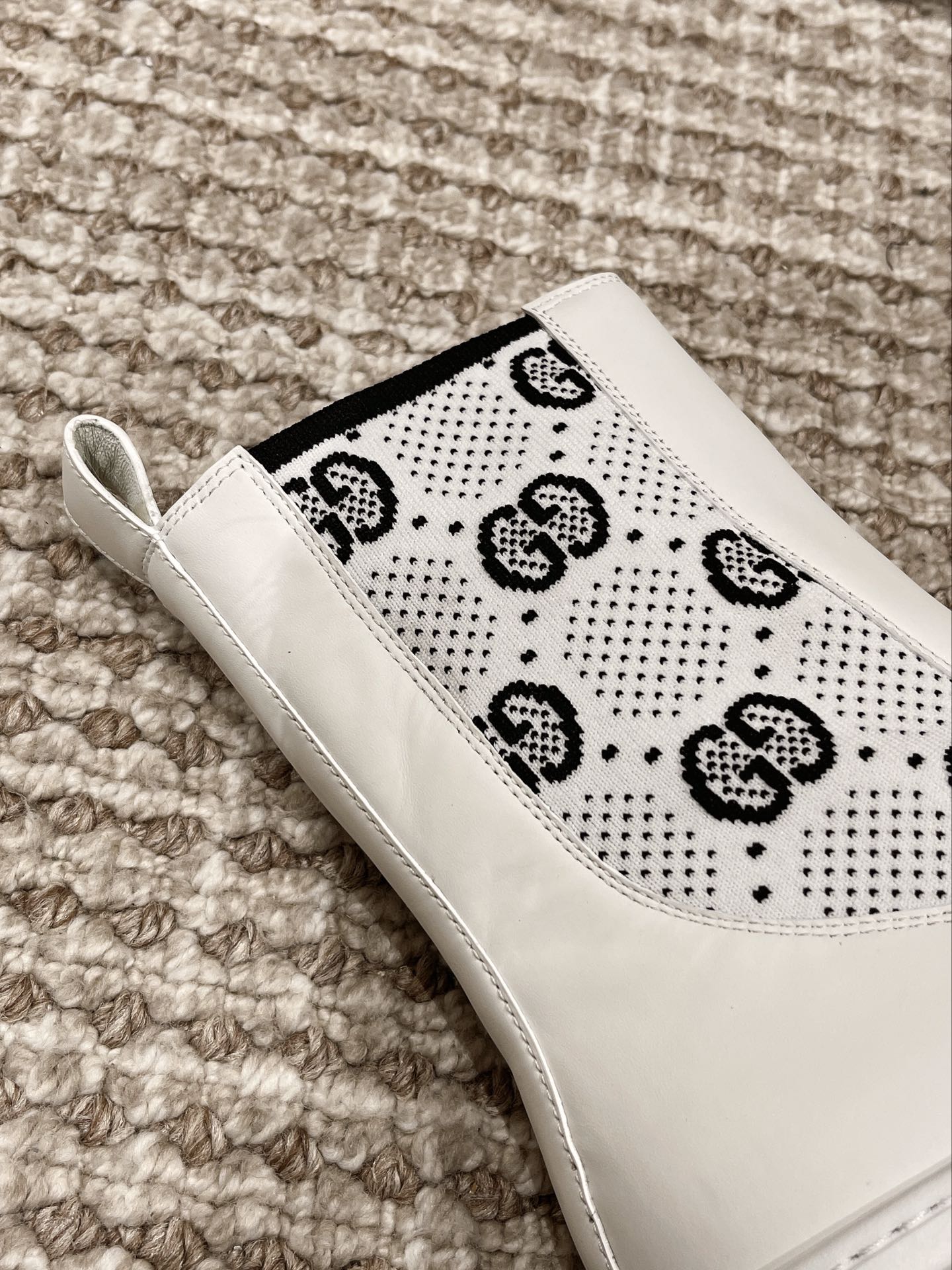 G*u*i boots-6cm
