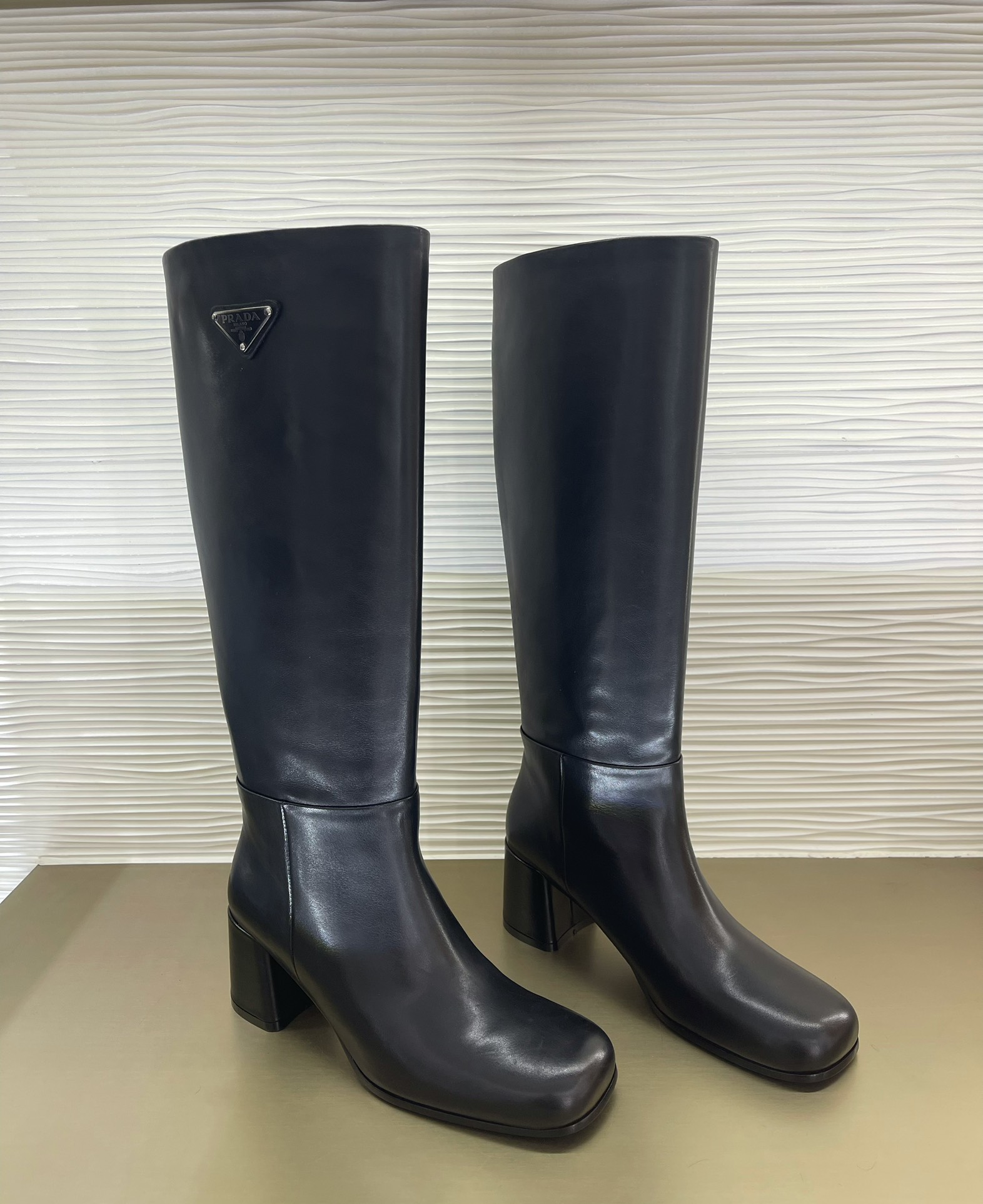 Pra*a 2022ss boots