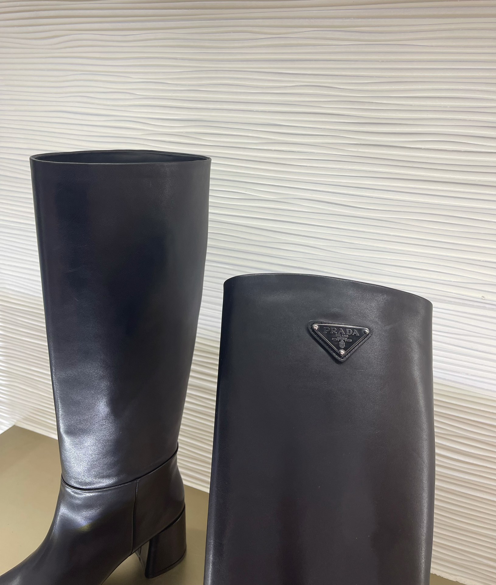 Pra*a 2022ss boots