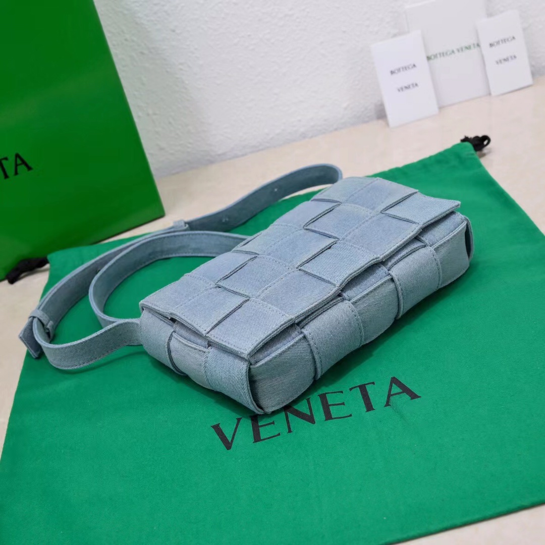 b0tte*a Ven*ta cassette bag-23x15x6cm