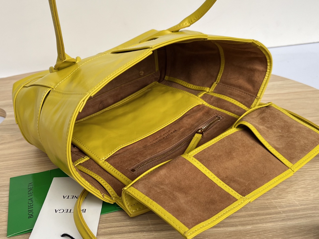 b0tte*a Ven*ta arco bag-23x21x9cm