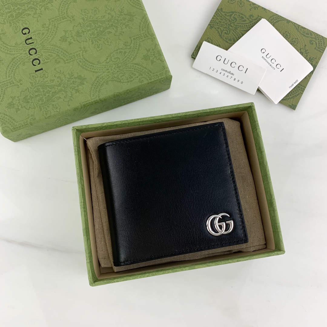 G*u*i wallet-11x9cm