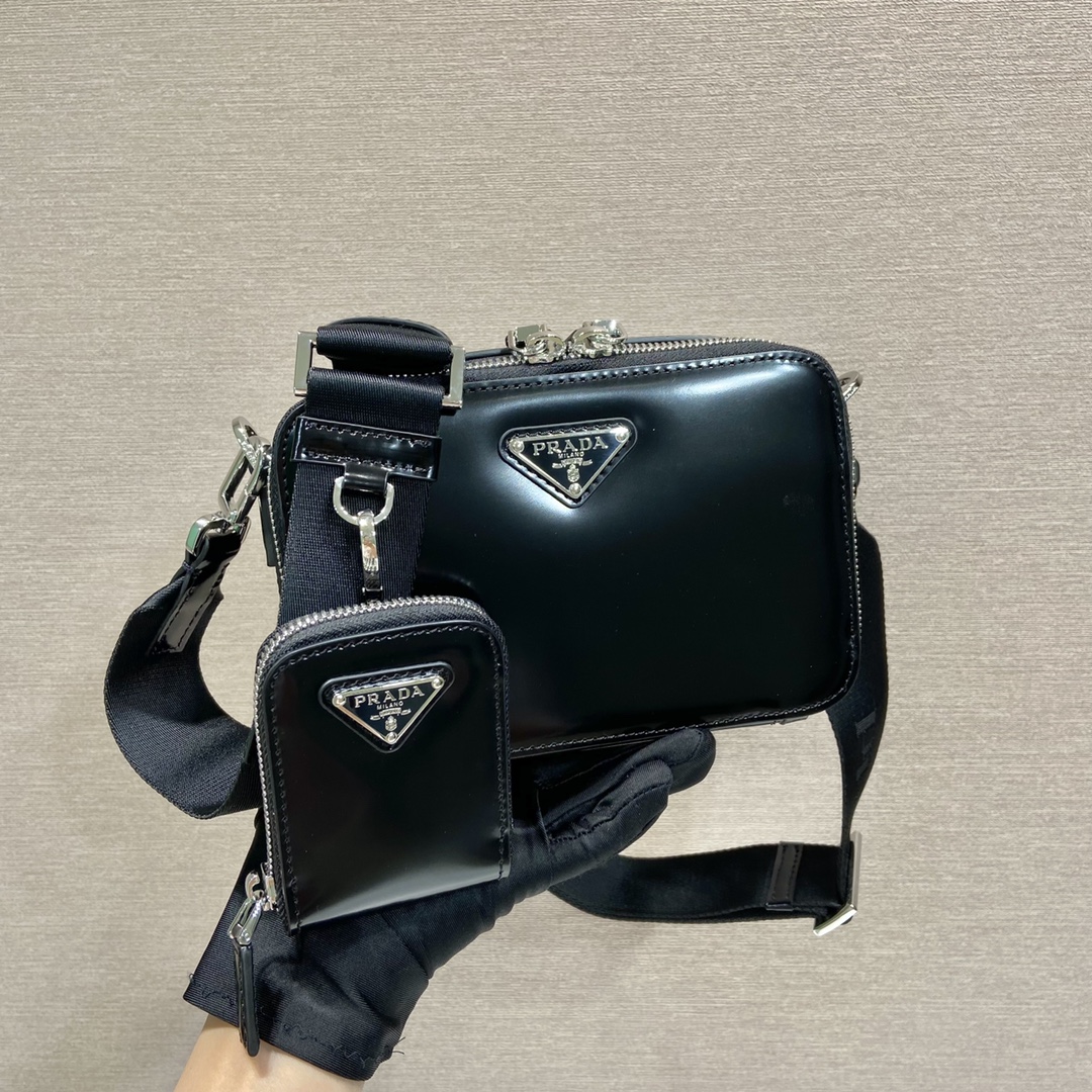 Pra*a messenger bag-2vh070-19*12.5*5.5cm