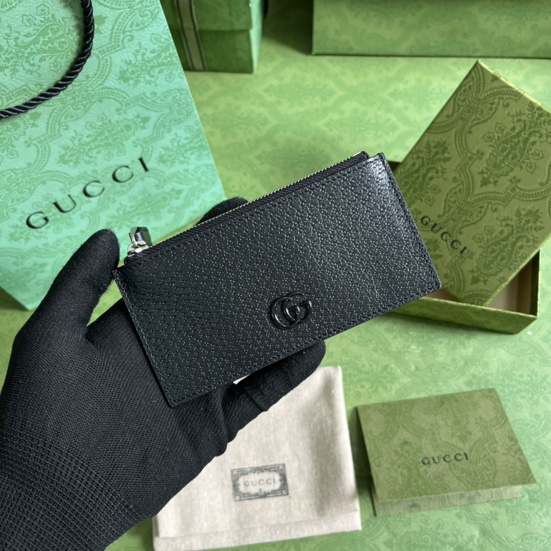 G*u*i wallet-14*7cm