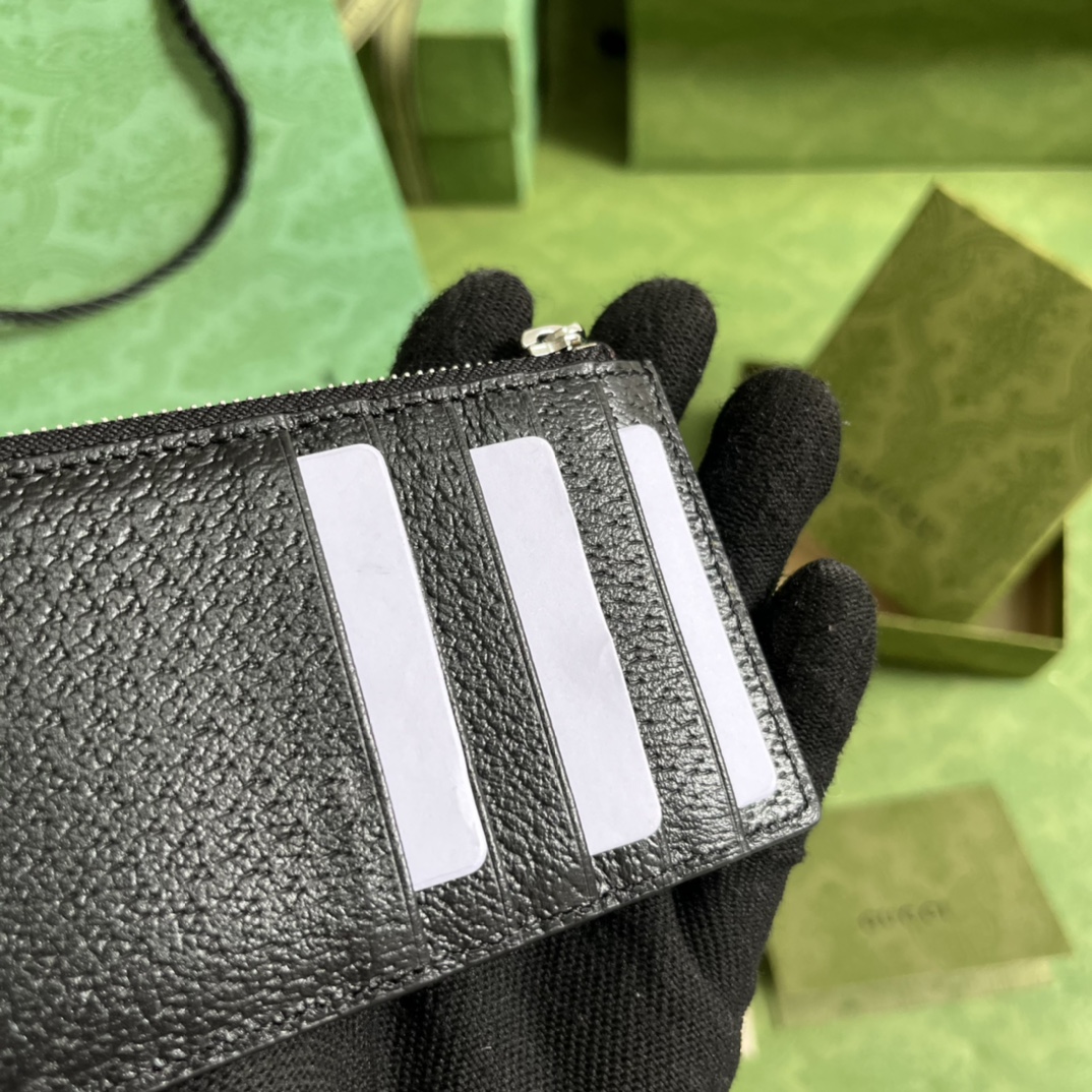 G*u*i wallet-14*7cm