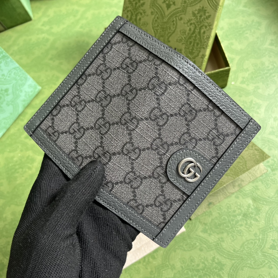 G*u*i wallet-7.5*12cm