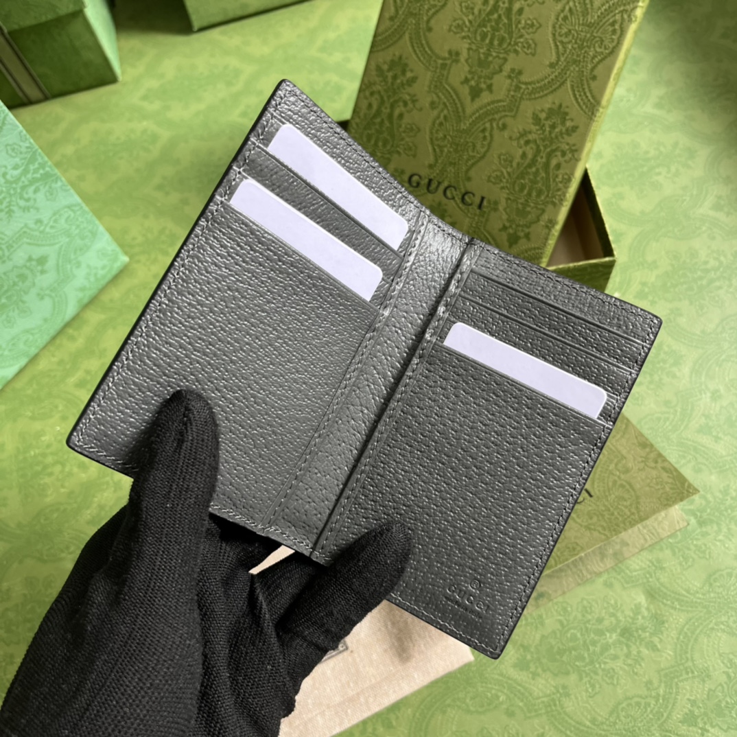 G*u*i wallet-7.5*12cm