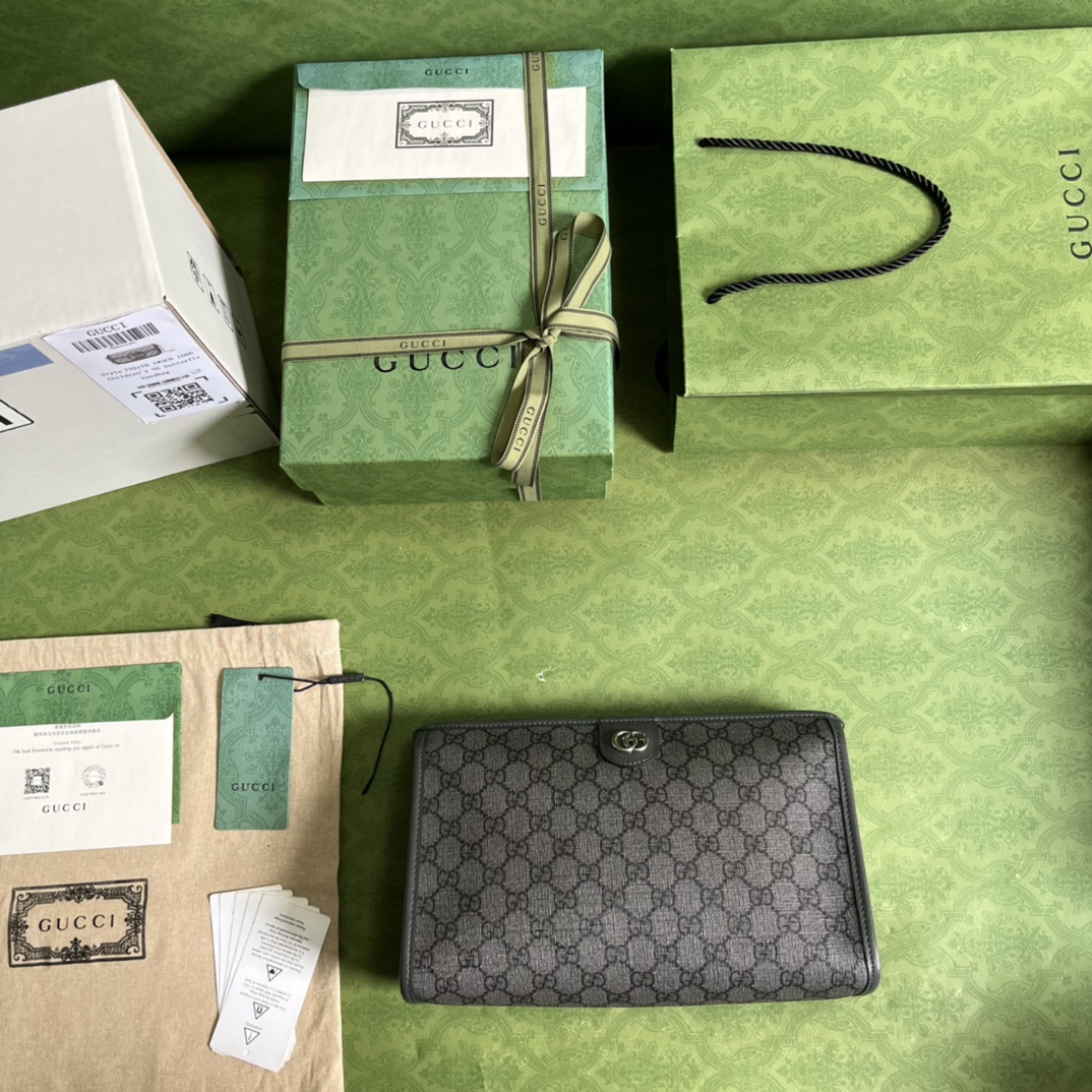 G*u*i pouch-28.5*18*9cm