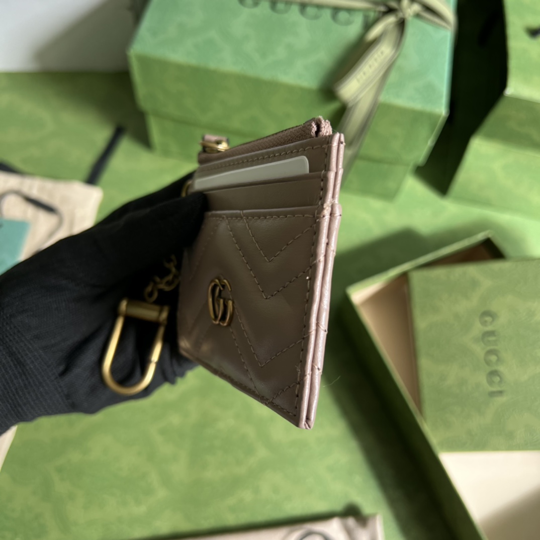G*u*i wallet-10*7.5*1cm