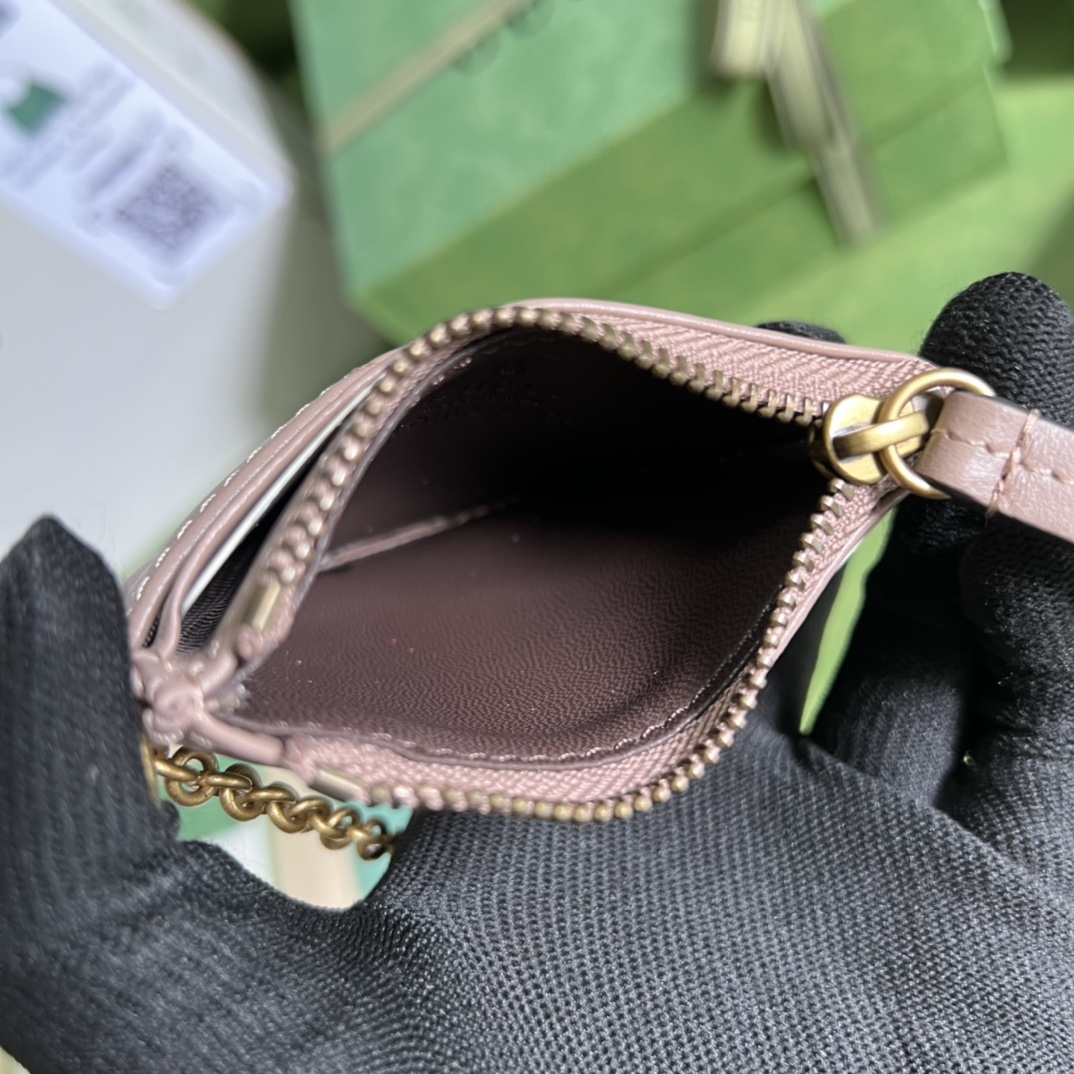 G*u*i wallet-10*7.5*1cm