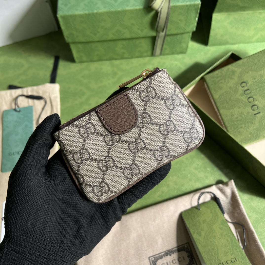 G*u*i wallet-12*7.5*1cm