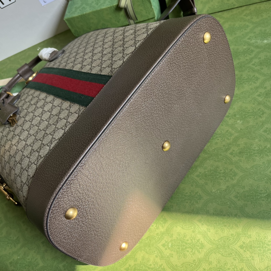G*u*i savoy backpack-39*43*21cm