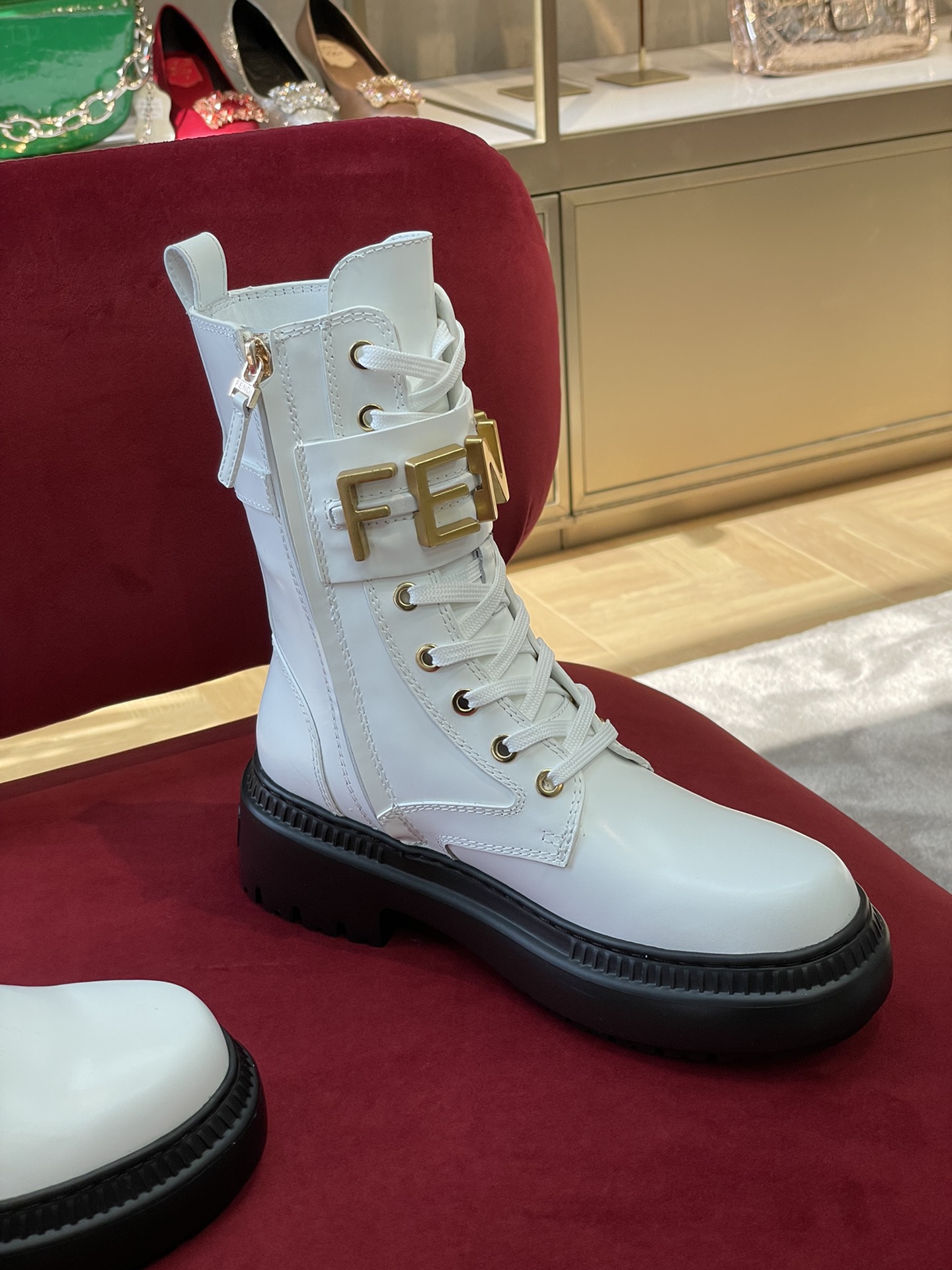 F**di boots