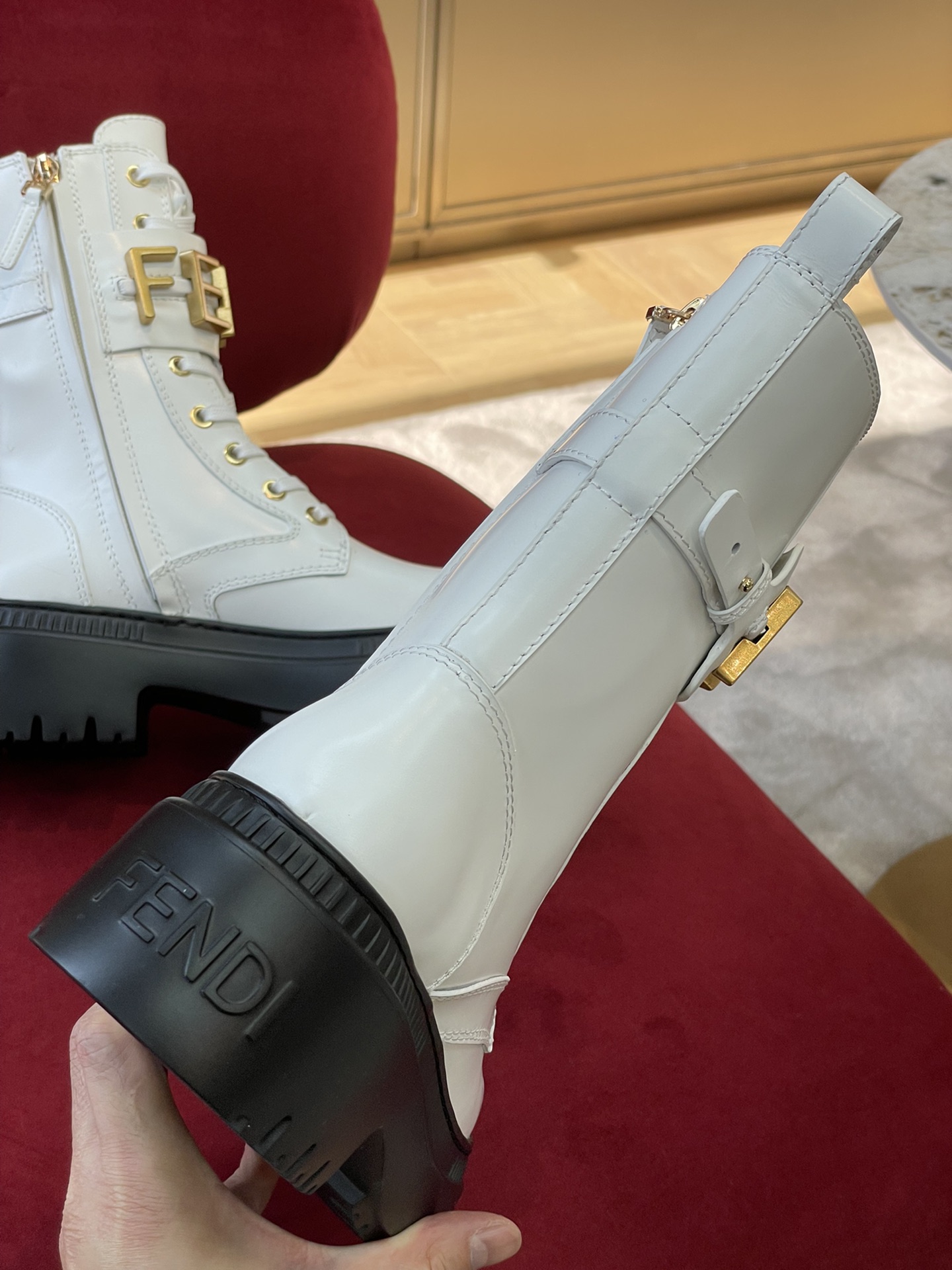 F**di boots
