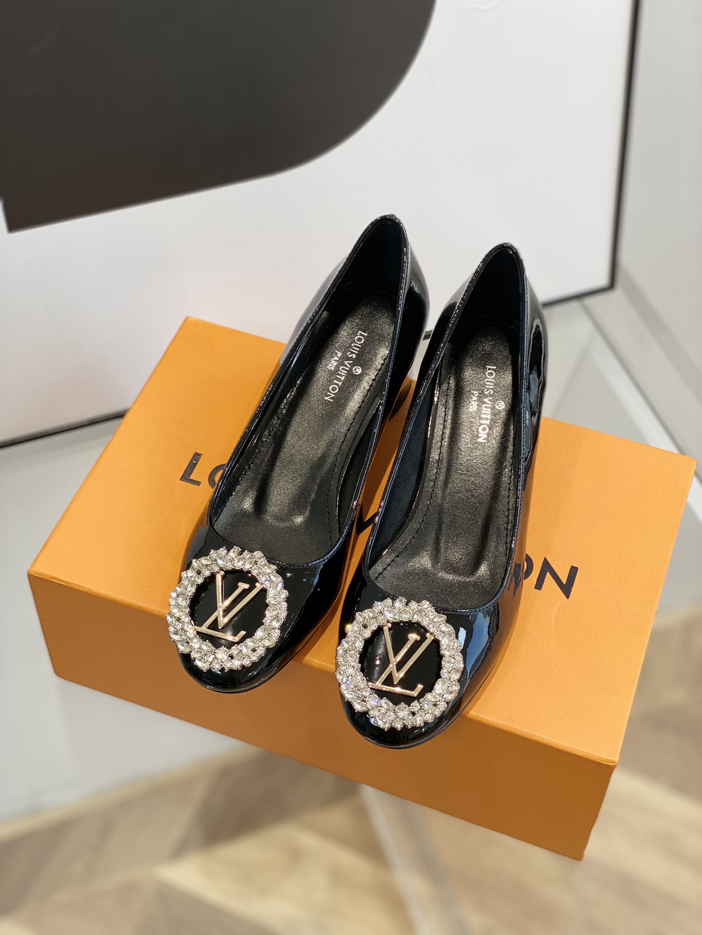l0*is V*t0n pumps