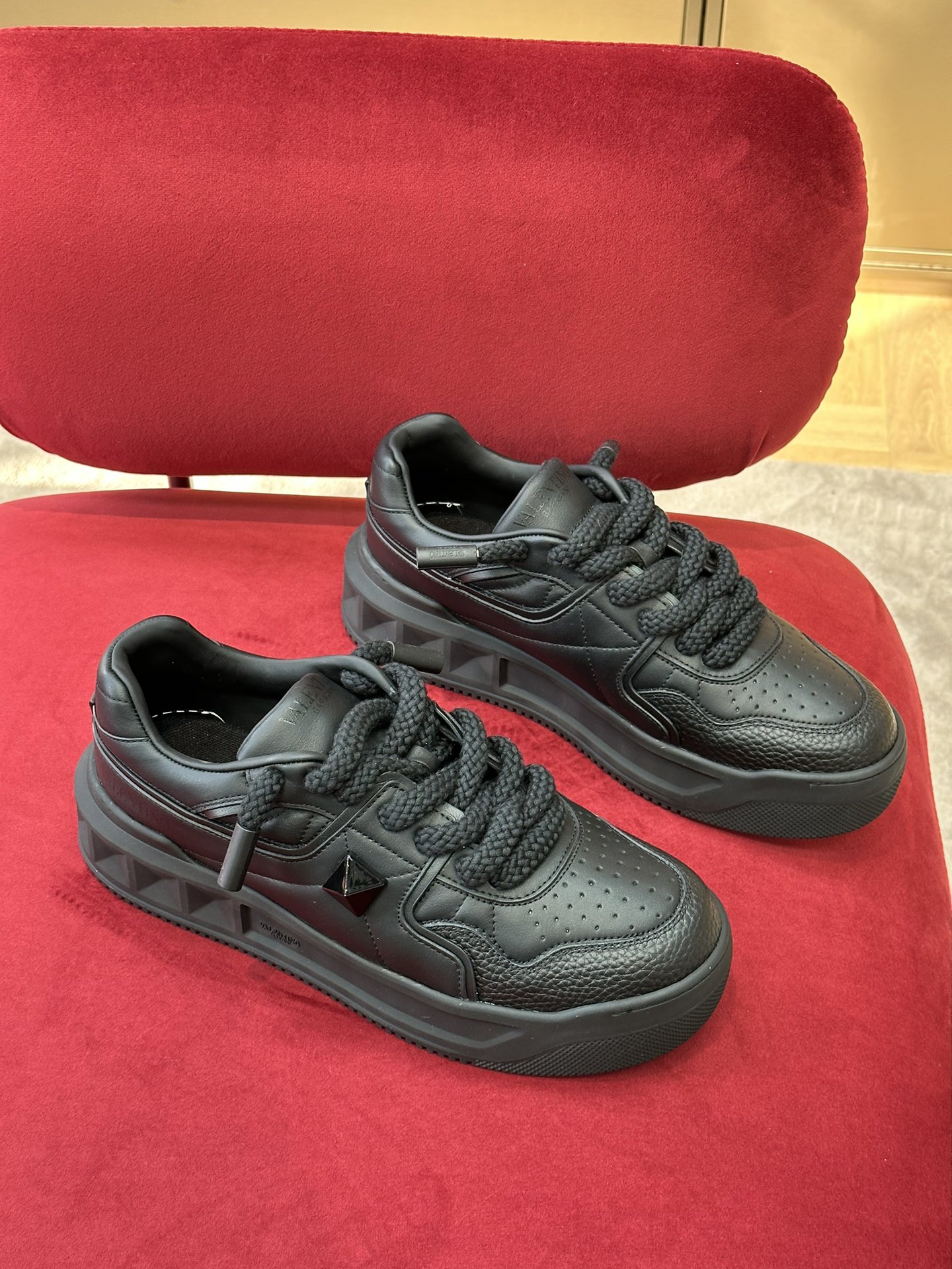 Va1e*ntin0 sneaker(eu35-45)