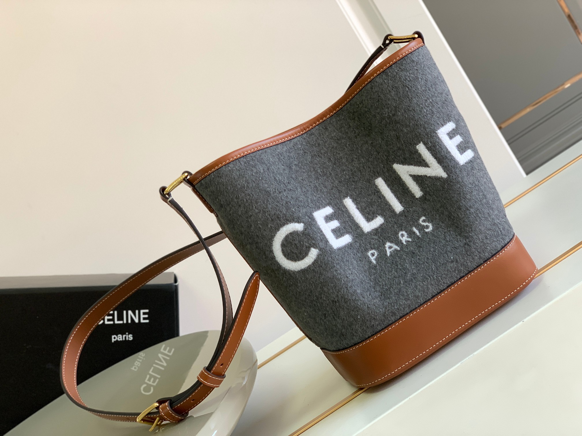 Ce**e cuir bucket-30×22×13cm