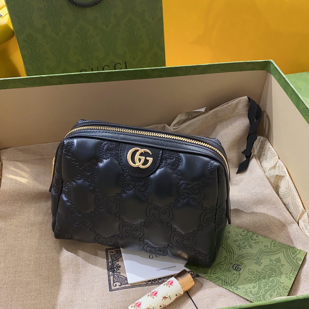 G*u*i gg matelassé cosmetic bag-16*12.5*9cm