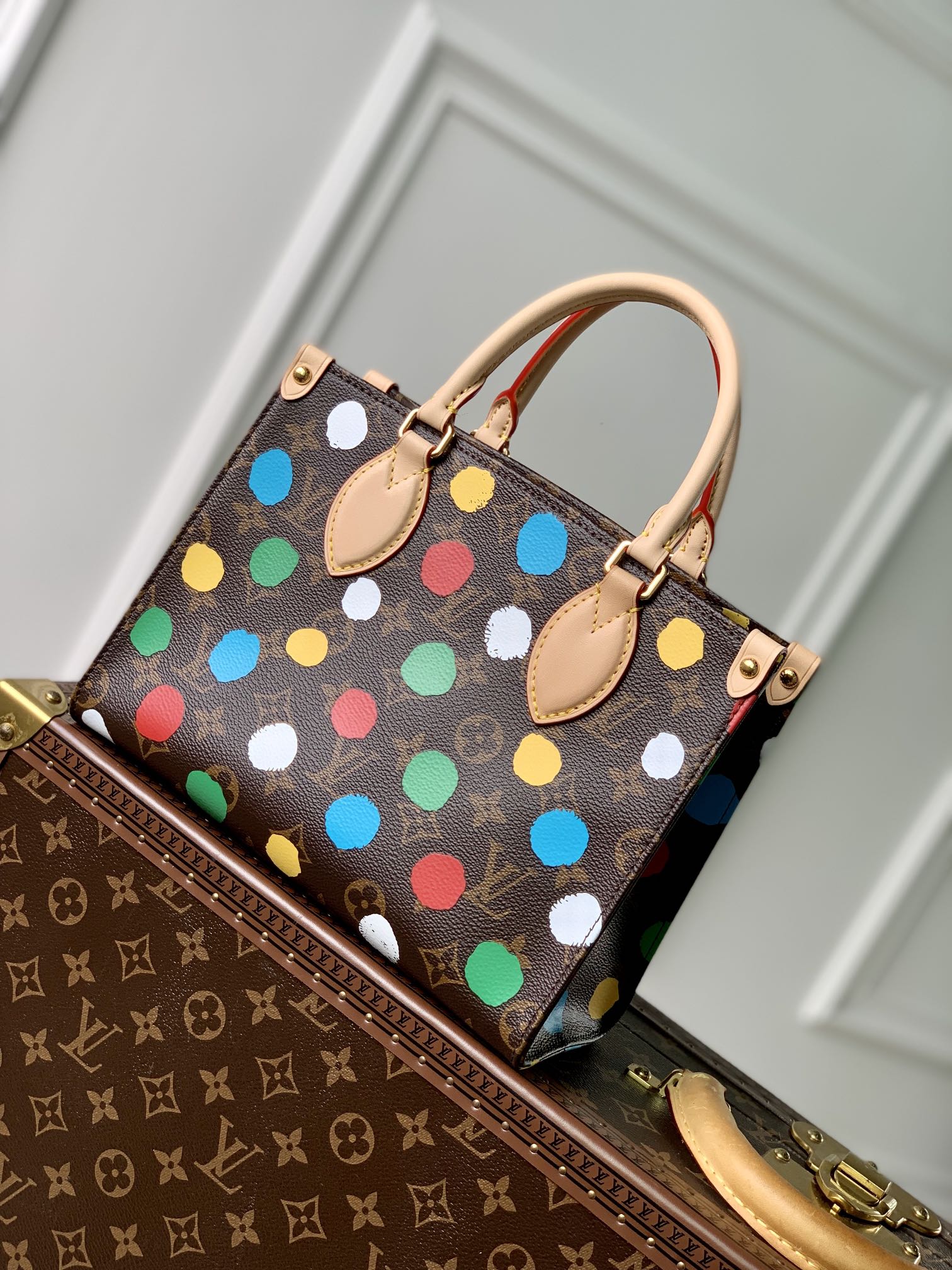 l0*is V*t0n x yk onthego handbag-25*19*11.5 cm