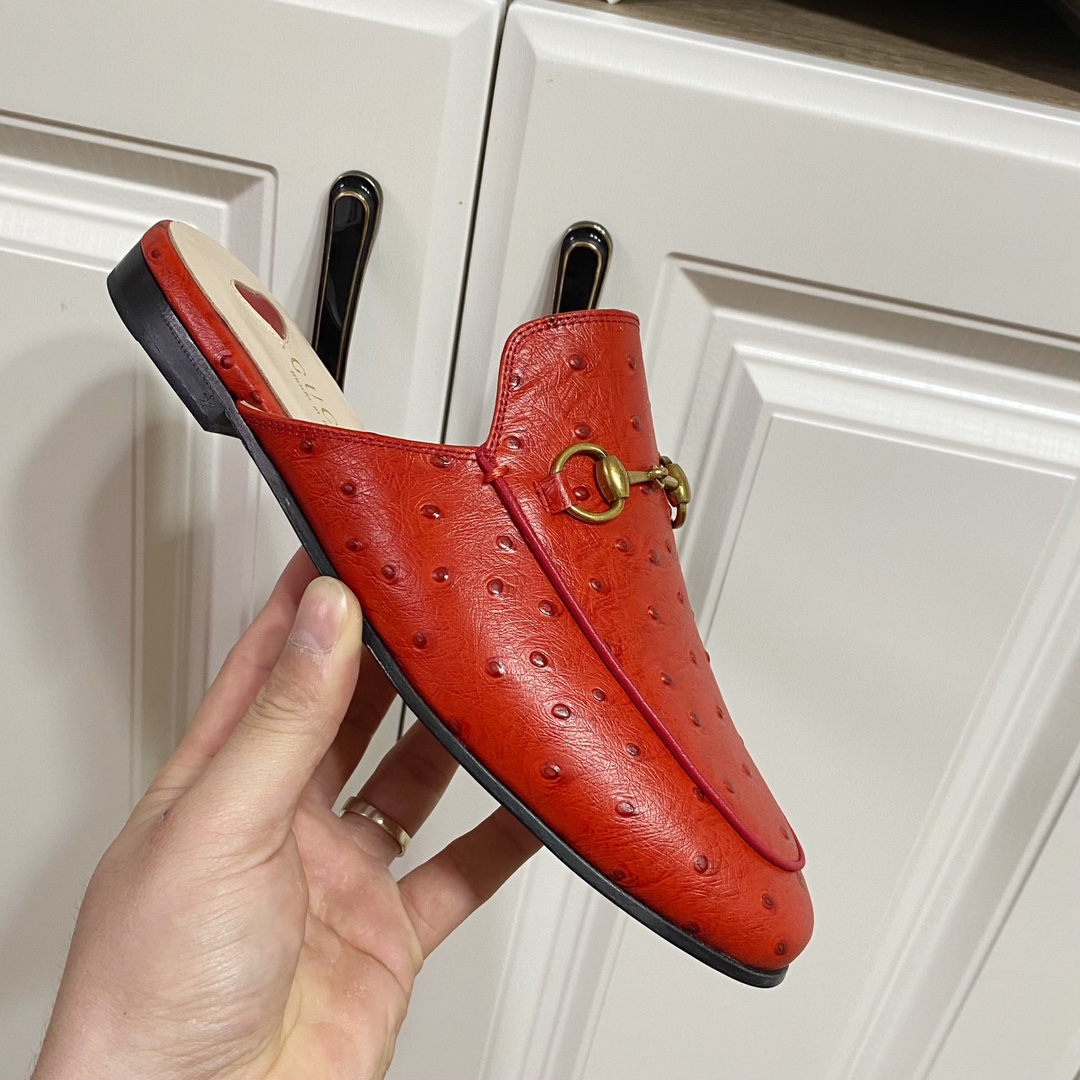 G*u*i loafers