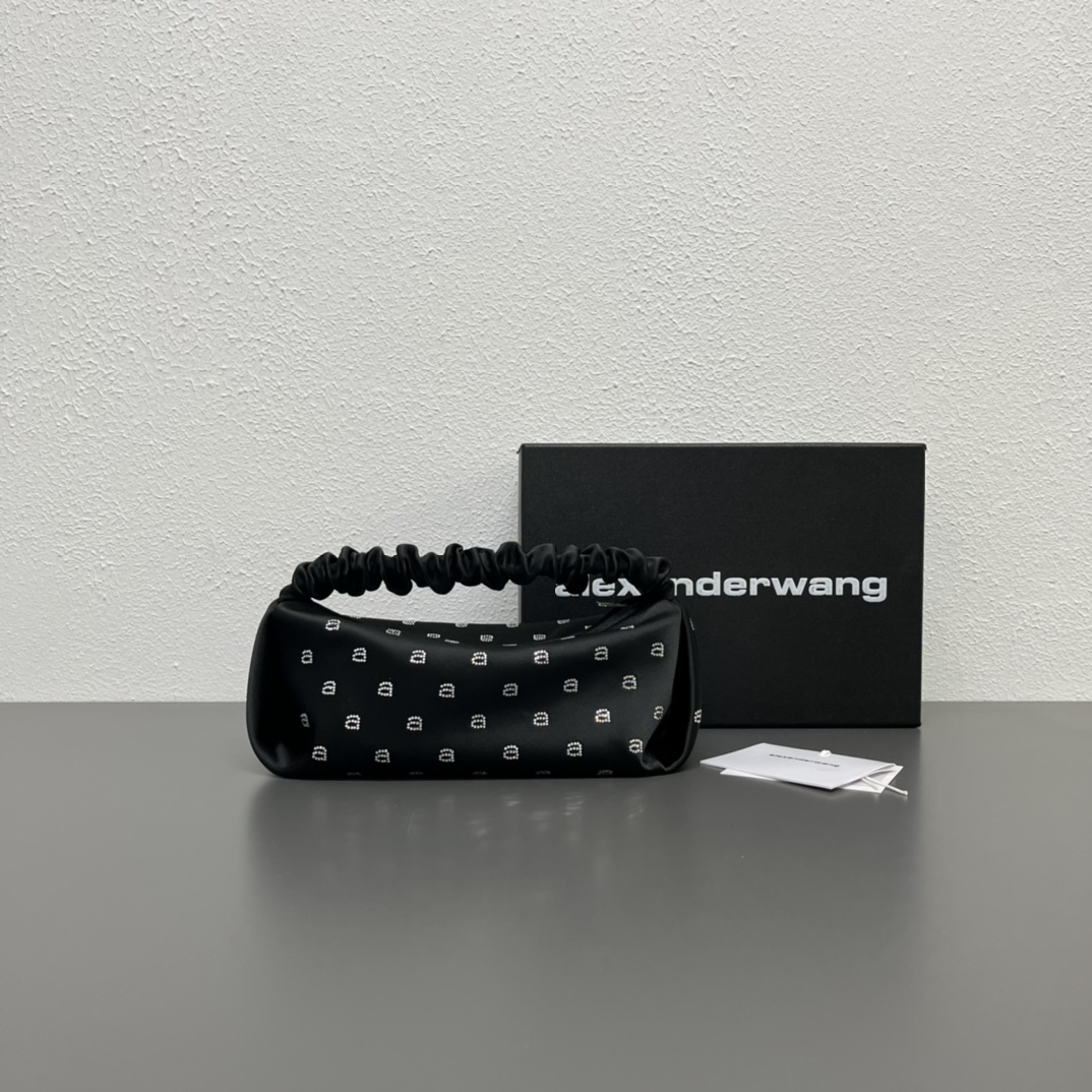 b0tte*a Ven*ta cassette bag-21cm