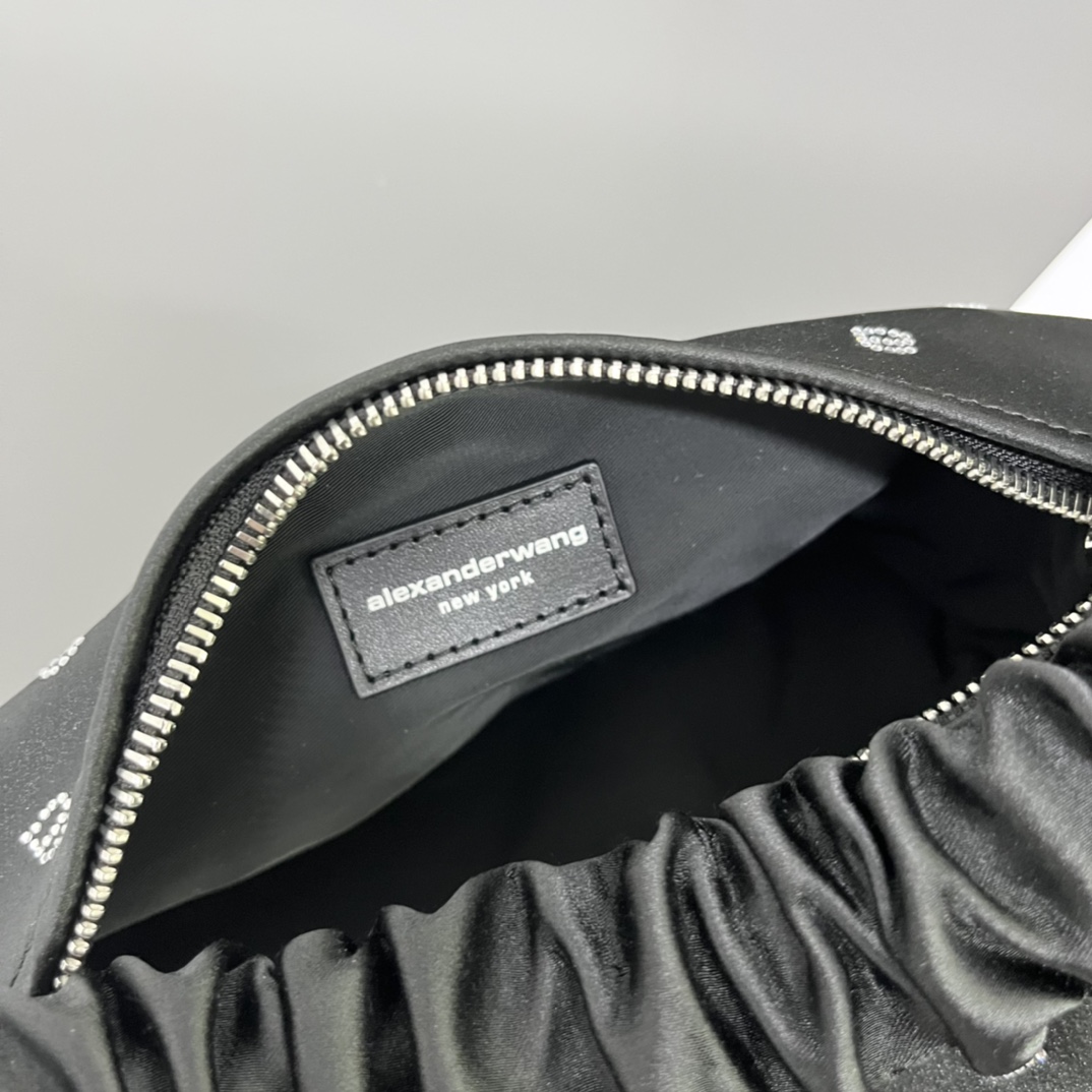 b0tte*a Ven*ta cassette bag-21cm
