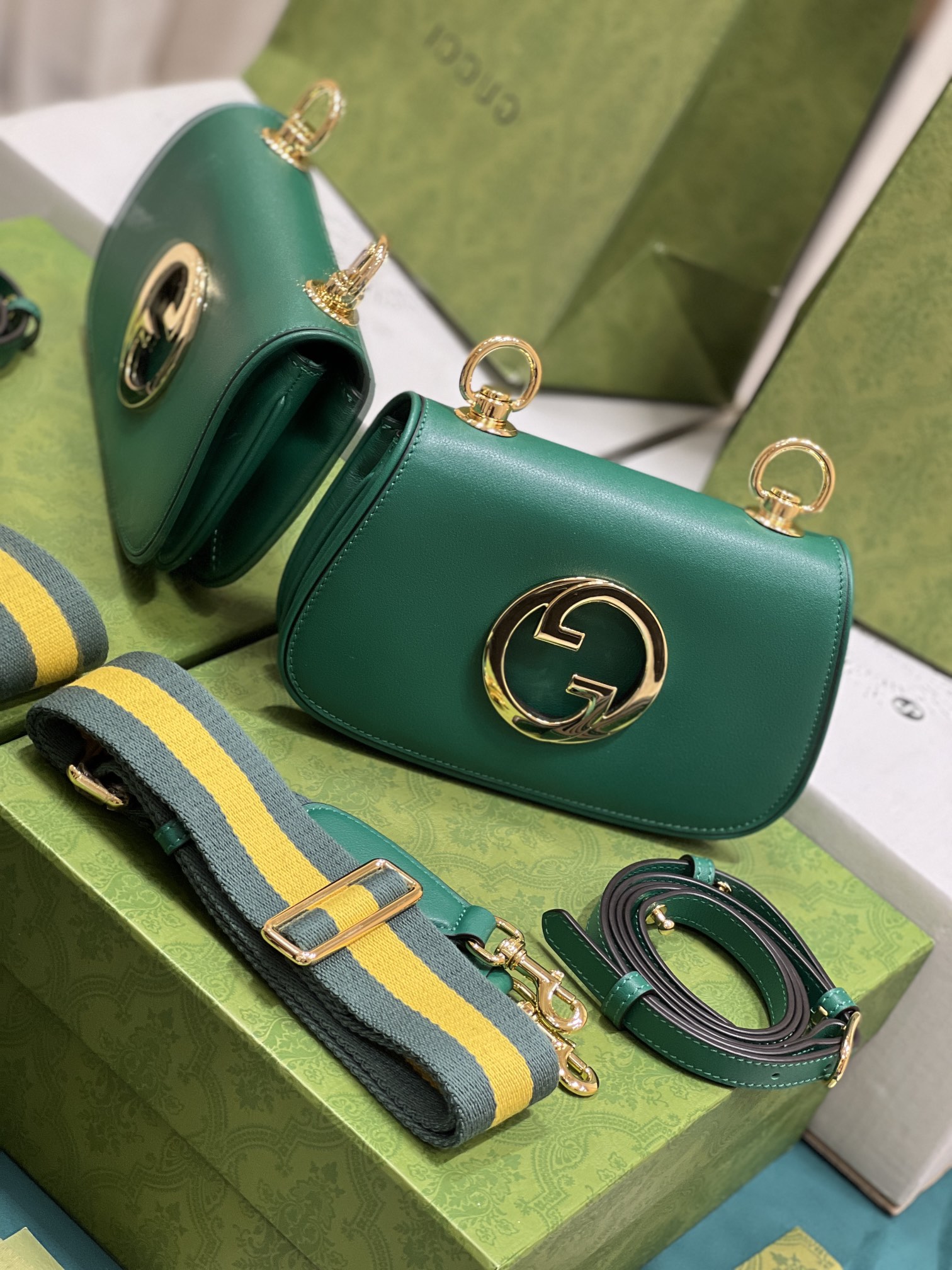 G*u*i blondie shoulder bag-22*13*5.5cm