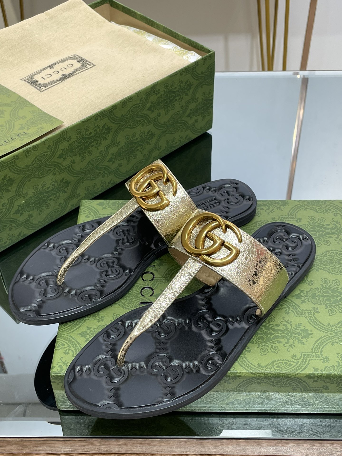 G*u*i slides(size35-43)
