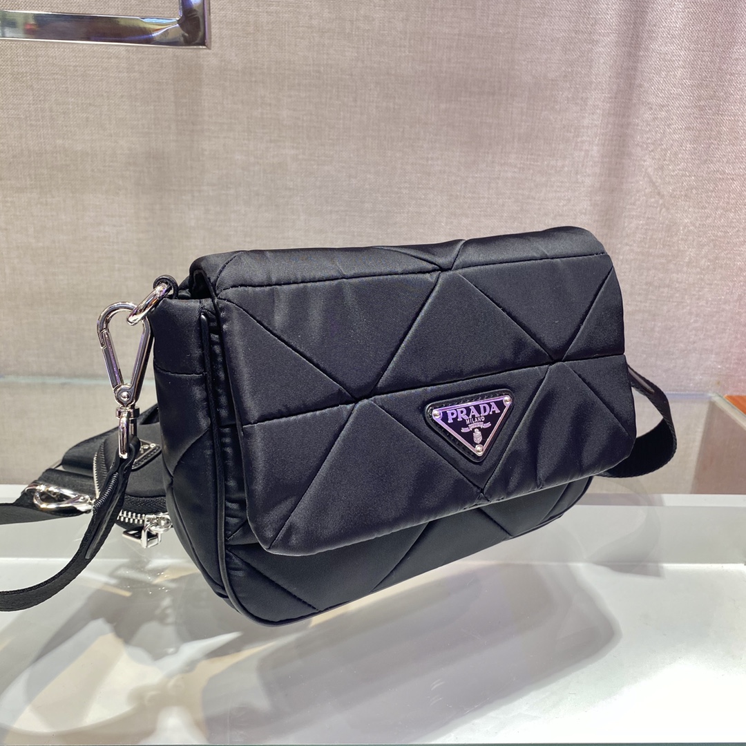 Pra*a bag 1bd292-21*16*7cm