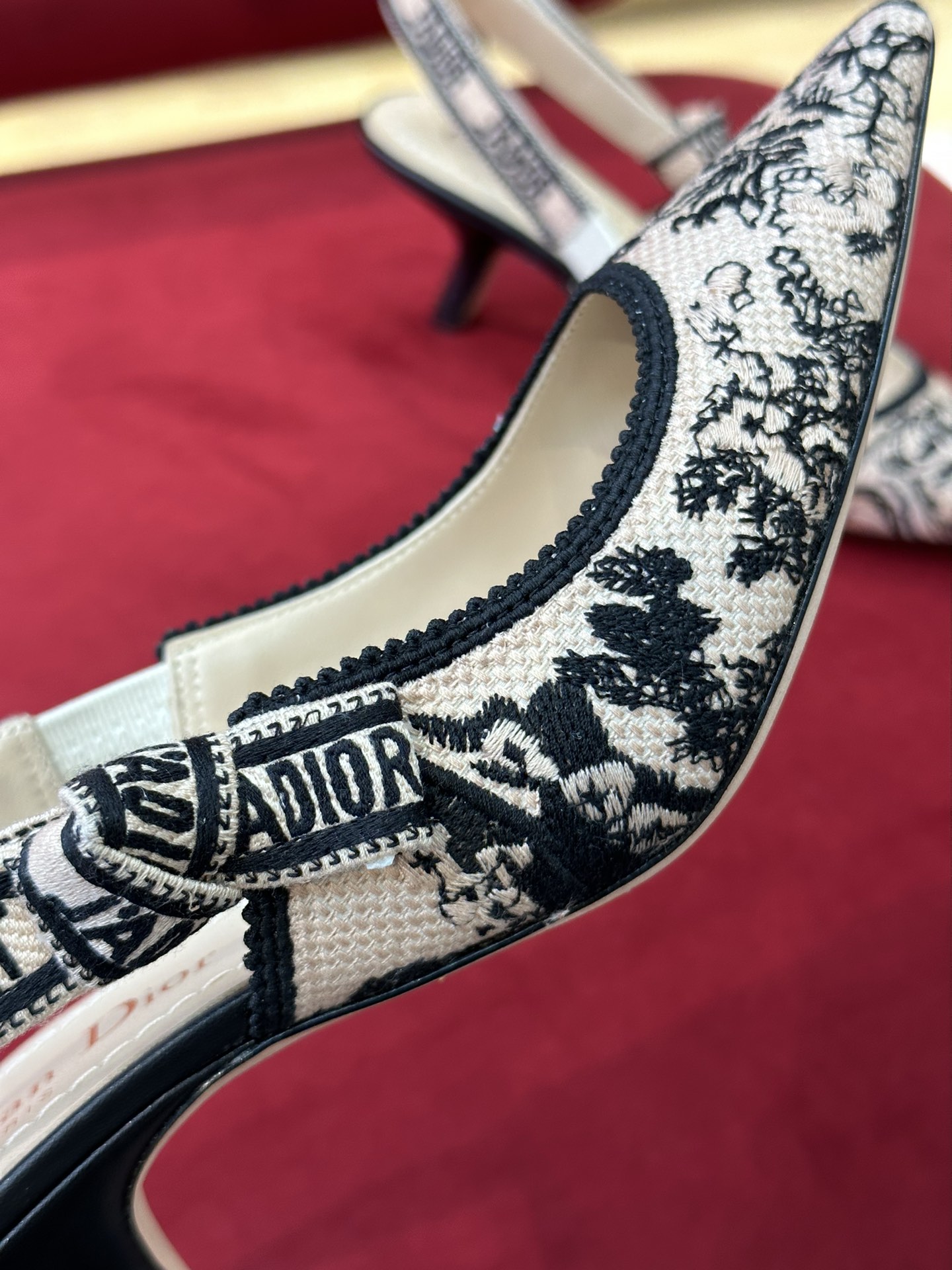 D*or slingback