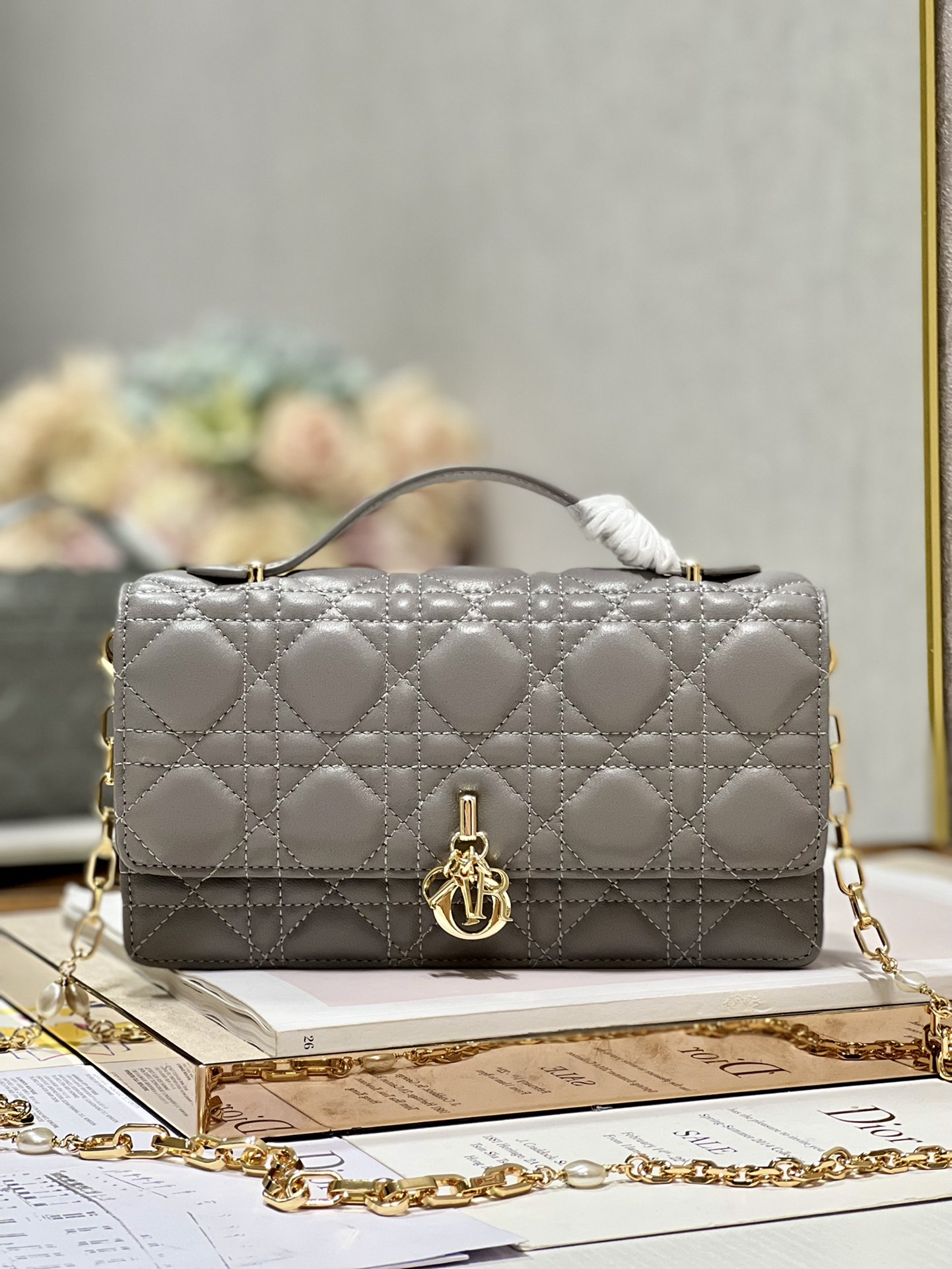lady D*or bag-21 x 11.5 x 4.5cm