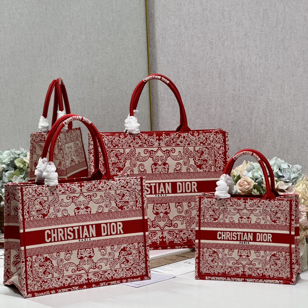 D*or book tote