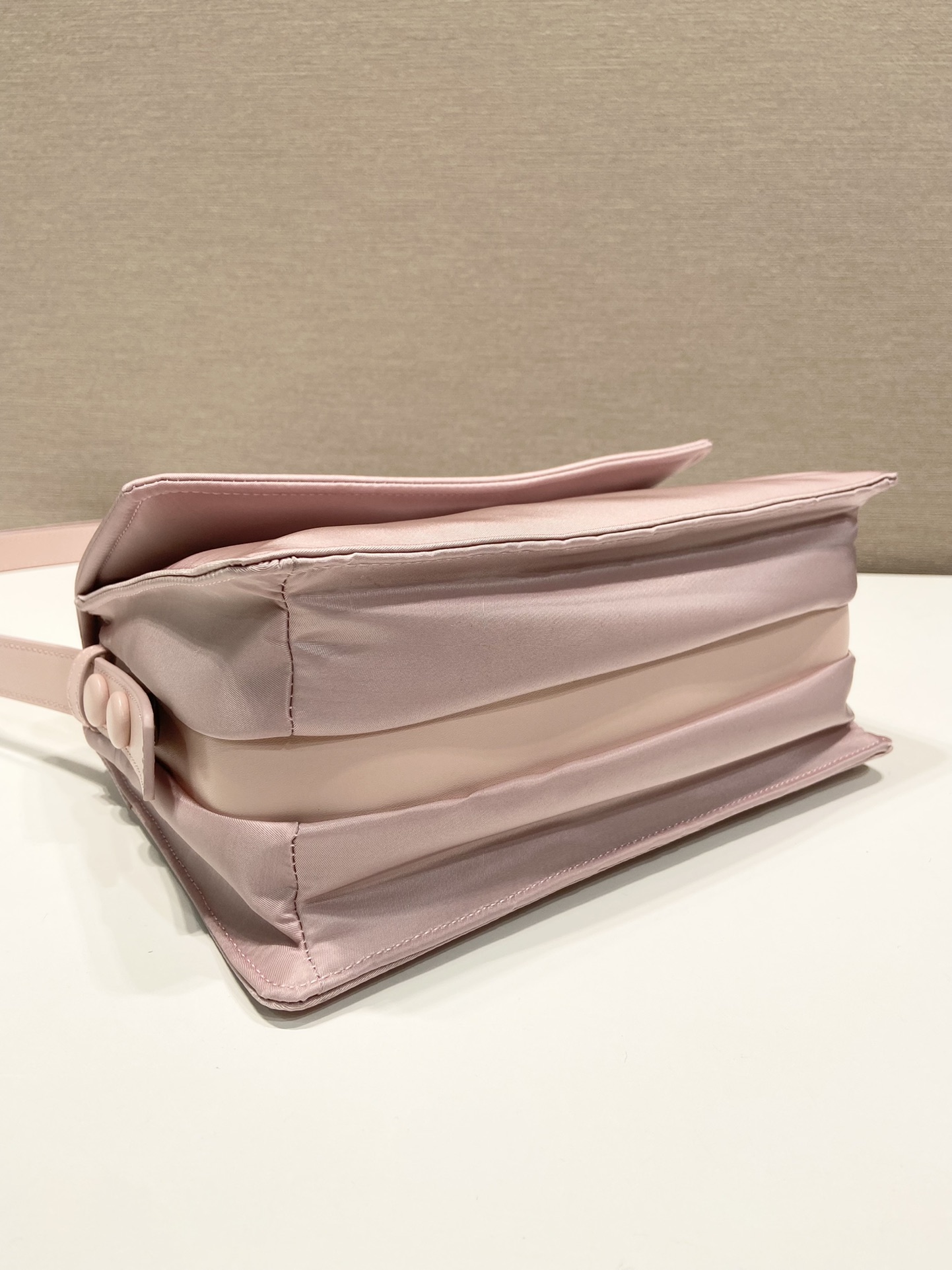Pra*a 1bd256 shoulder bag-23.5*18*11cm