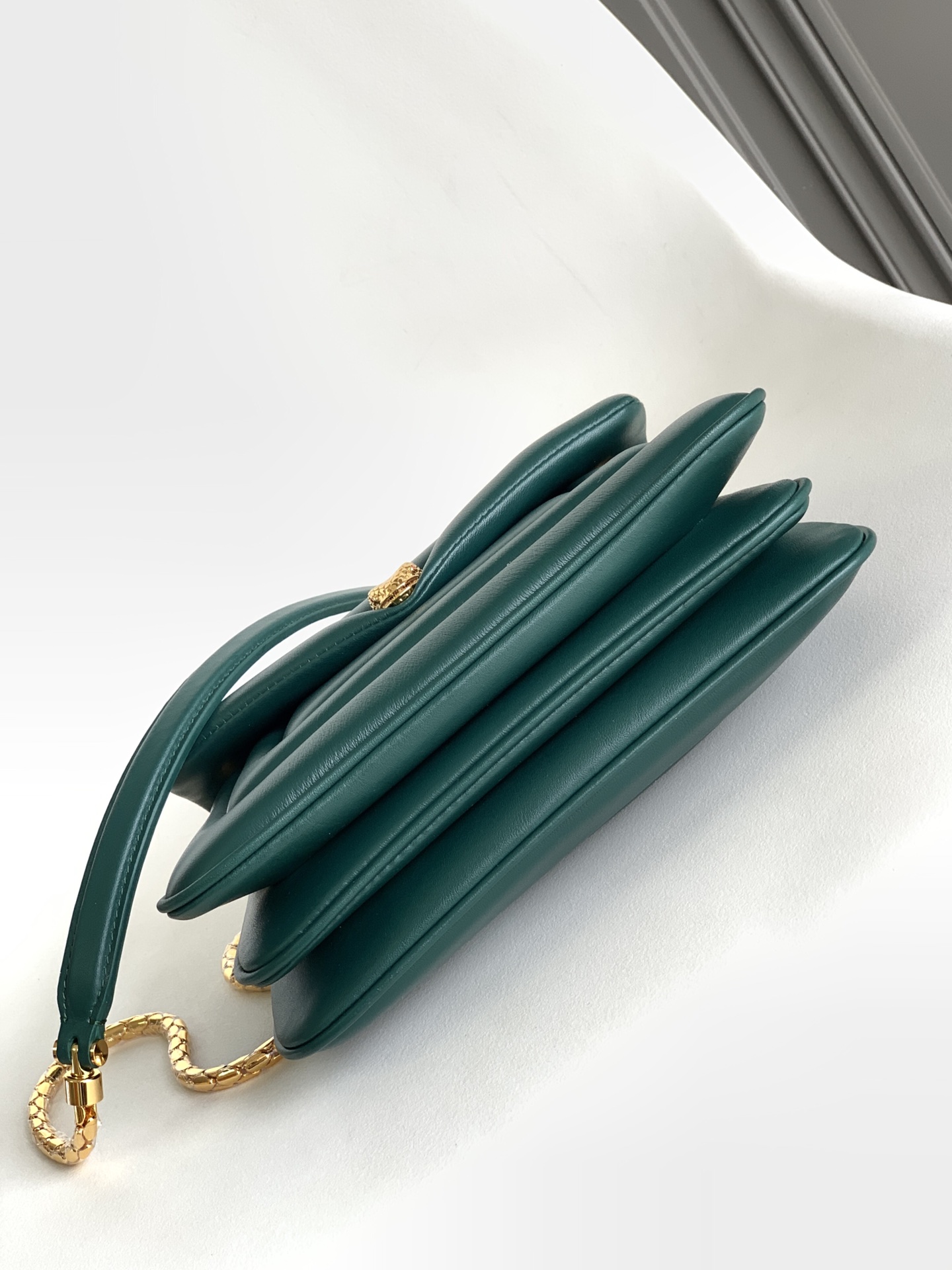 B*l*ai serpenti reverse-22.5*15*7cm