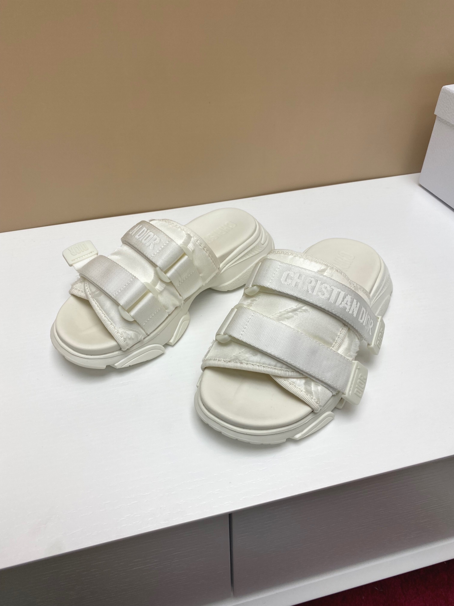 D*or slippers-5cm