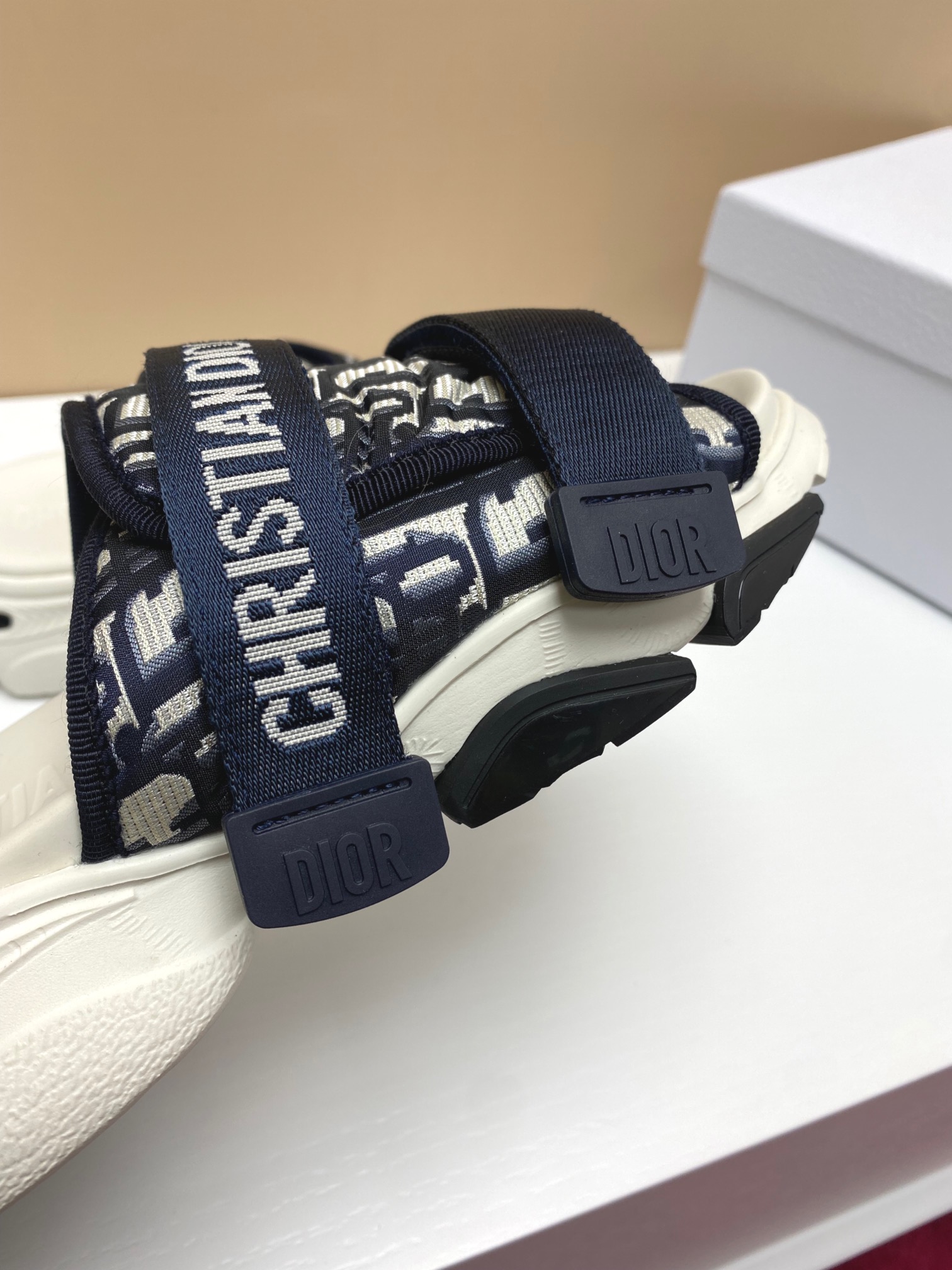 D*or slippers-5cm