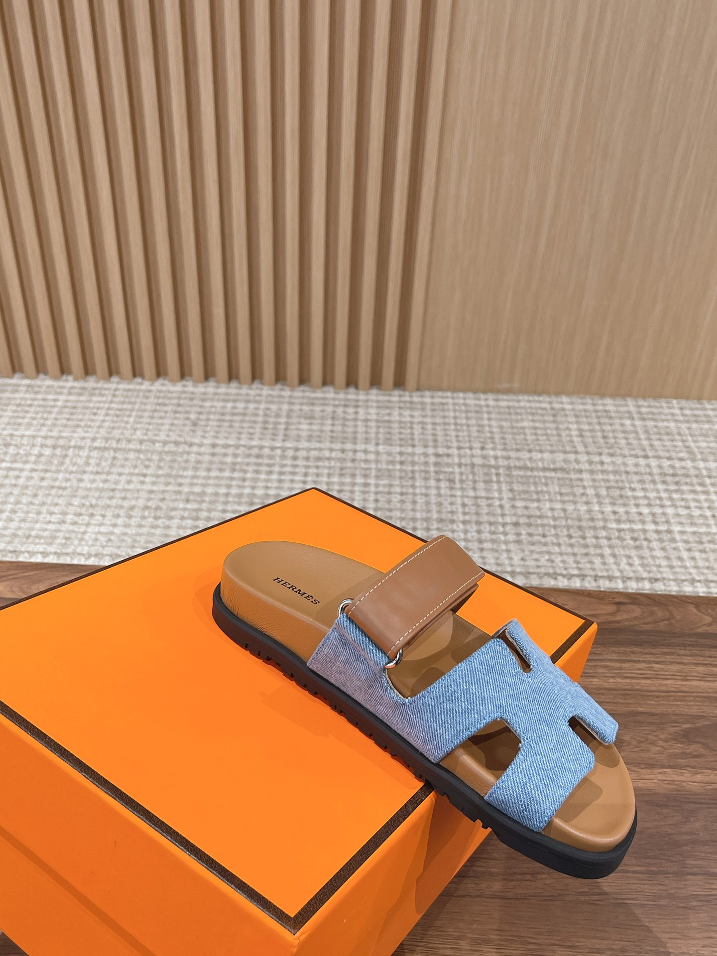 H**mes slides