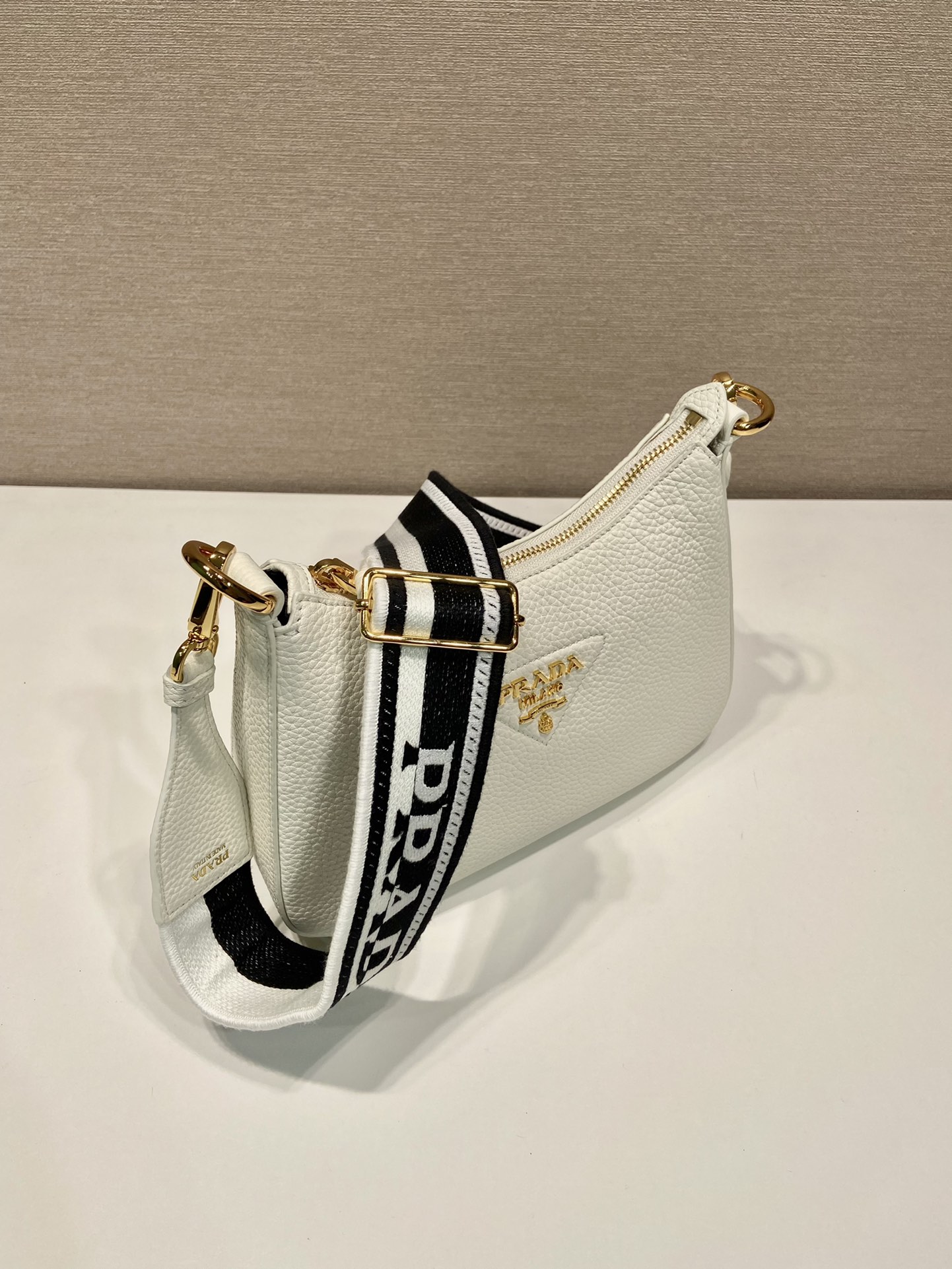 Pra*a 1bh193 tote-24*18*6cm