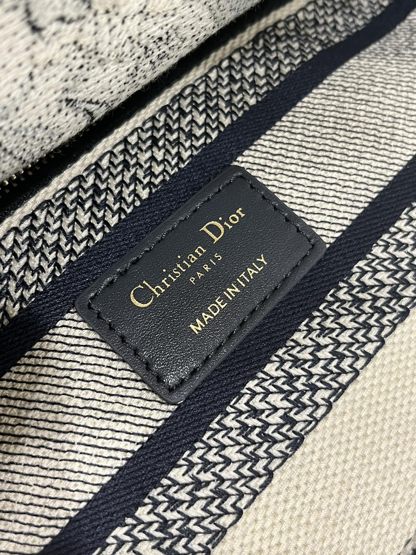 lady D*or handle bag-24×20×11cm