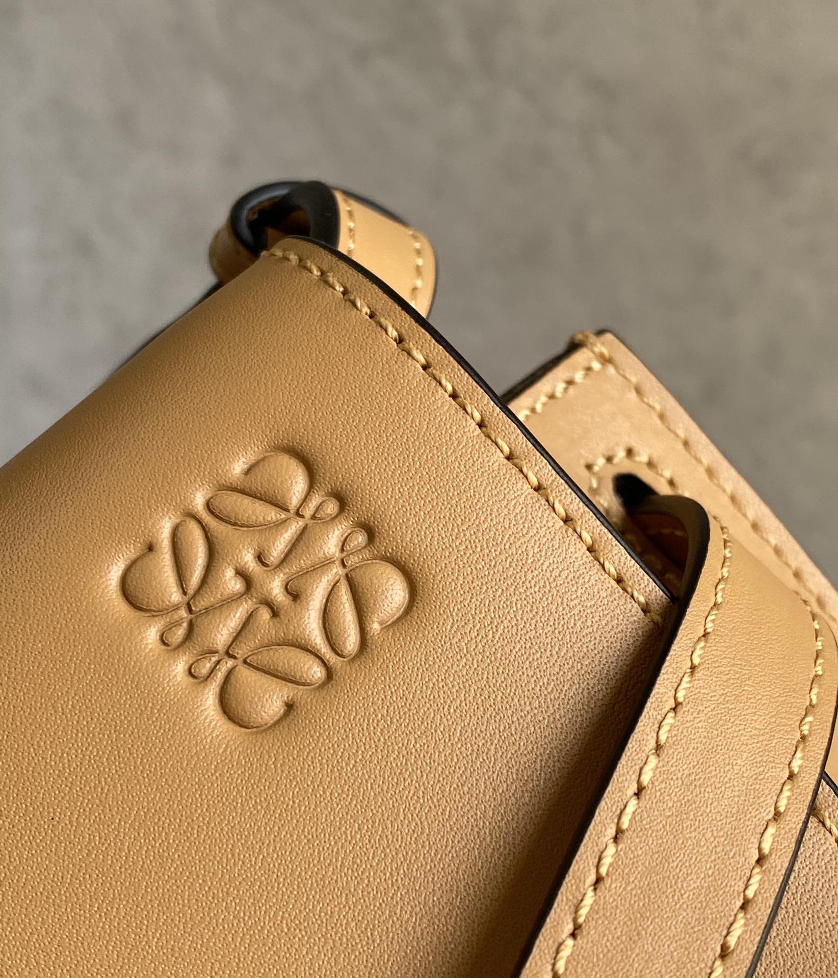 L0ew* mini gate dual bag-21*12.5*9cm