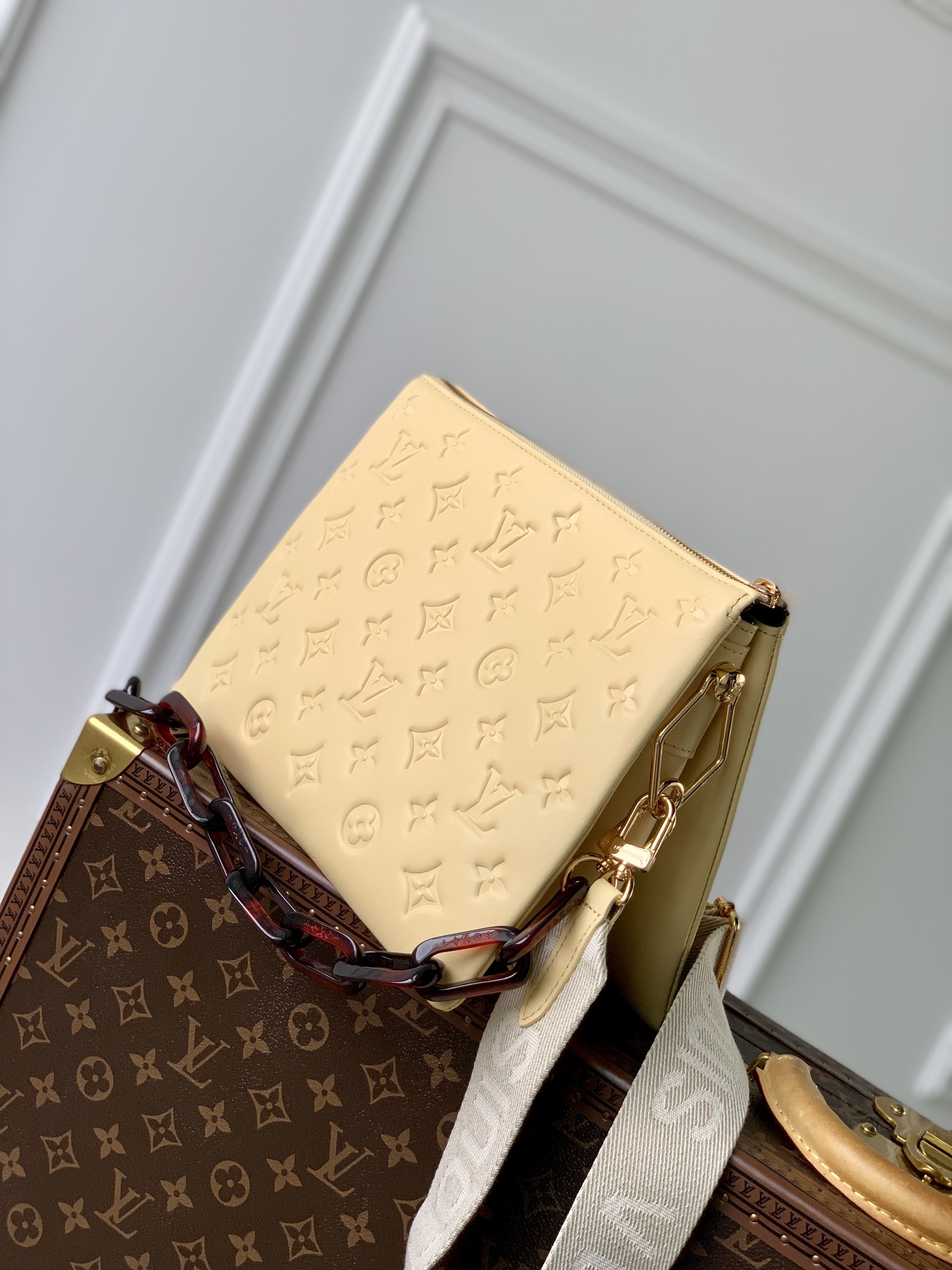 l0*is V*t0n coussin handbags-26*20*12cm